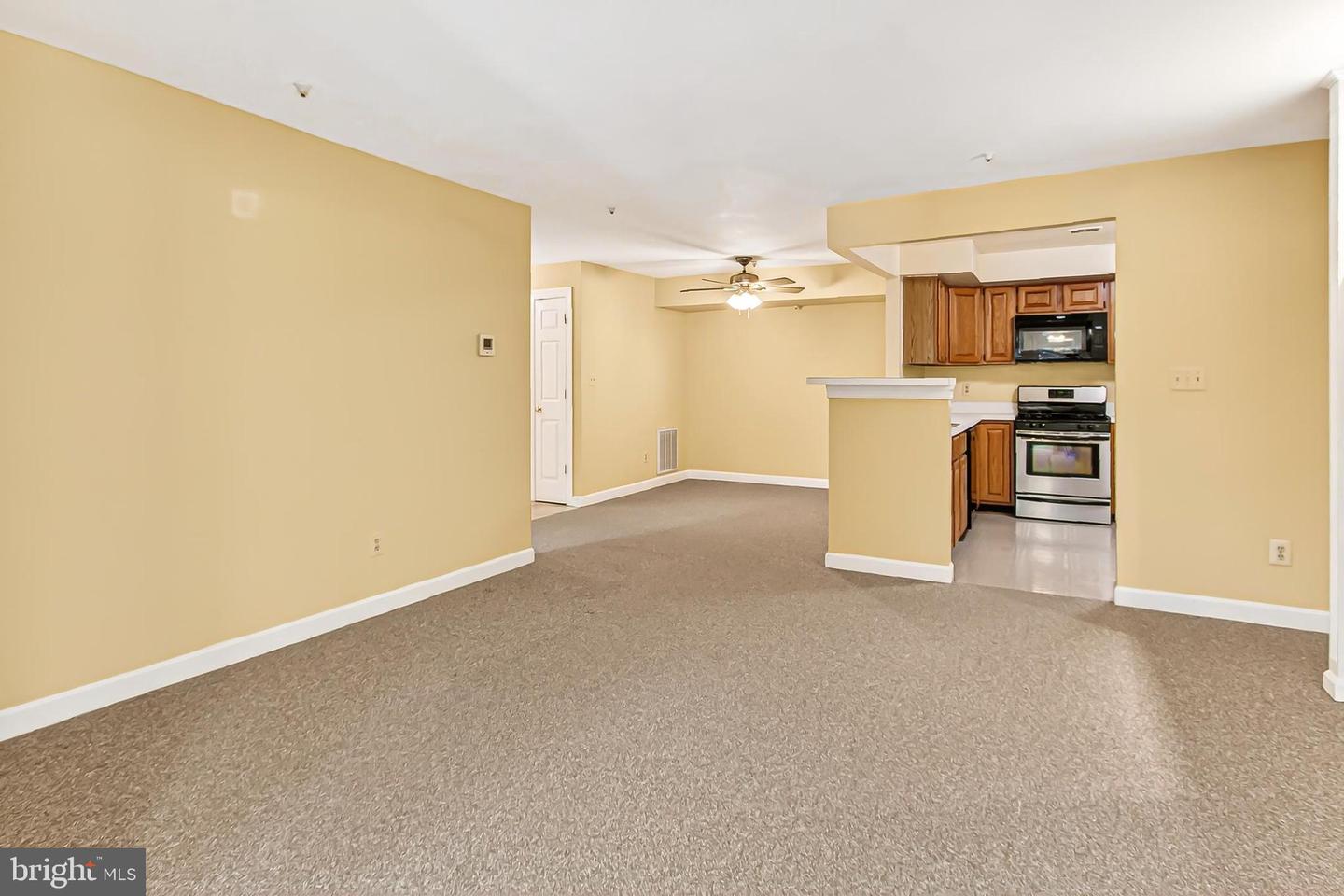 12217 FAIRFIELD HOUSE DR #106A, FAIRFAX, Virginia 22033, 2 Bedrooms Bedrooms, ,2 BathroomsBathrooms,Residential,For sale,12217 FAIRFIELD HOUSE DR #106A,VAFX2278028 MLS # VAFX2278028 12217 FAIRFIELD HOUSE DR #106A, FAIRFAX, Virginia 22033, 2 Bedrooms Bedrooms, ,2 BathroomsBathrooms,Residential,For sale,12217 FAIRFIELD HOUSE DR #106A,VAFX2278028 MLS # VAFX2278028