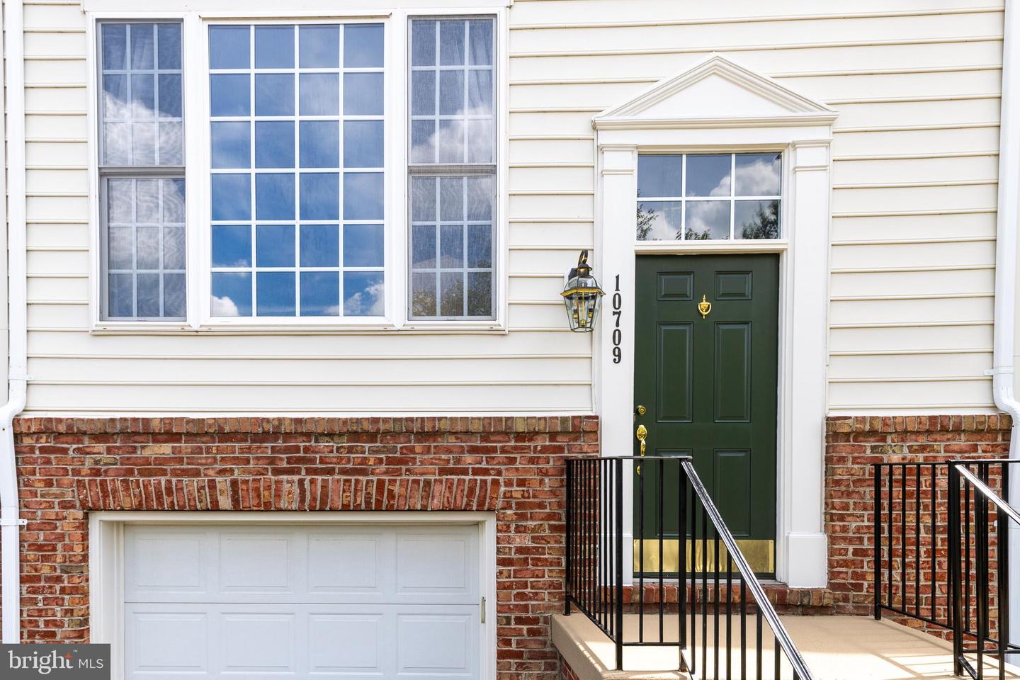 10709 DABSHIRE WAY, MANASSAS, Virginia 20110, 3 Bedrooms Bedrooms, ,2 BathroomsBathrooms,Residential,For sale,10709 DABSHIRE WAY,VAPW2107378 MLS # VAPW2107378 10709 DABSHIRE WAY, MANASSAS, Virginia 20110, 3 Bedrooms Bedrooms, ,2 BathroomsBathrooms,Residential,For sale,10709 DABSHIRE WAY,VAPW2107378 MLS # VAPW2107378