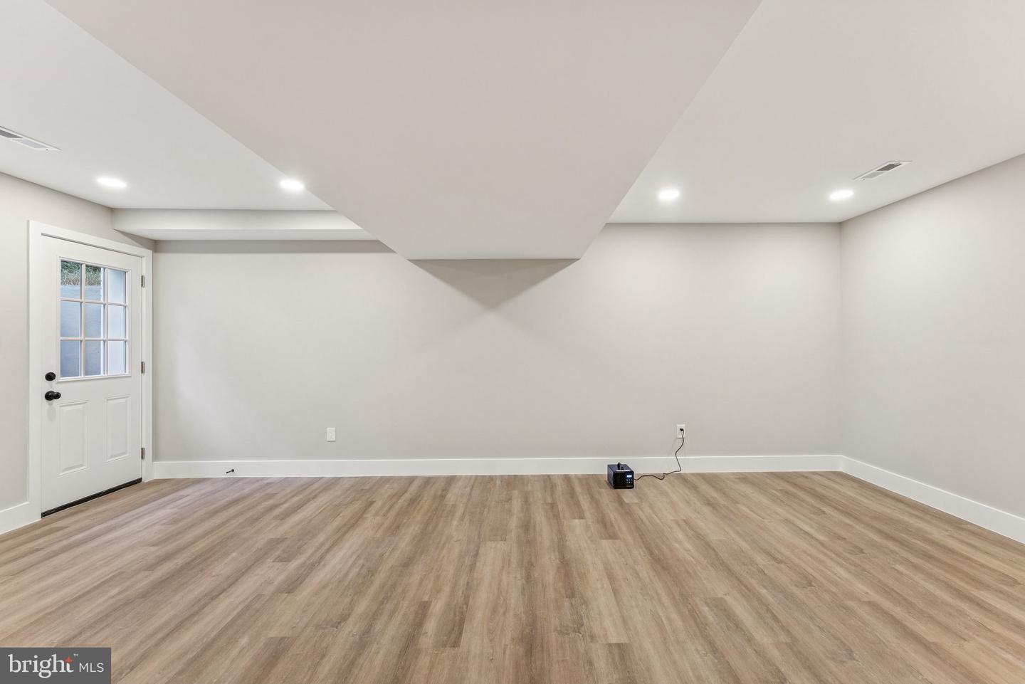 2308 CREEK DR, ALEXANDRIA, Virginia 22308, 5 Bedrooms Bedrooms, ,3 BathroomsBathrooms,Residential,For sale,2308 CREEK DR,VAFX2278070 MLS # VAFX2278070 2308 CREEK DR, ALEXANDRIA, Virginia 22308, 5 Bedrooms Bedrooms, ,3 BathroomsBathrooms,Residential,For sale,2308 CREEK DR,VAFX2278070 MLS # VAFX2278070