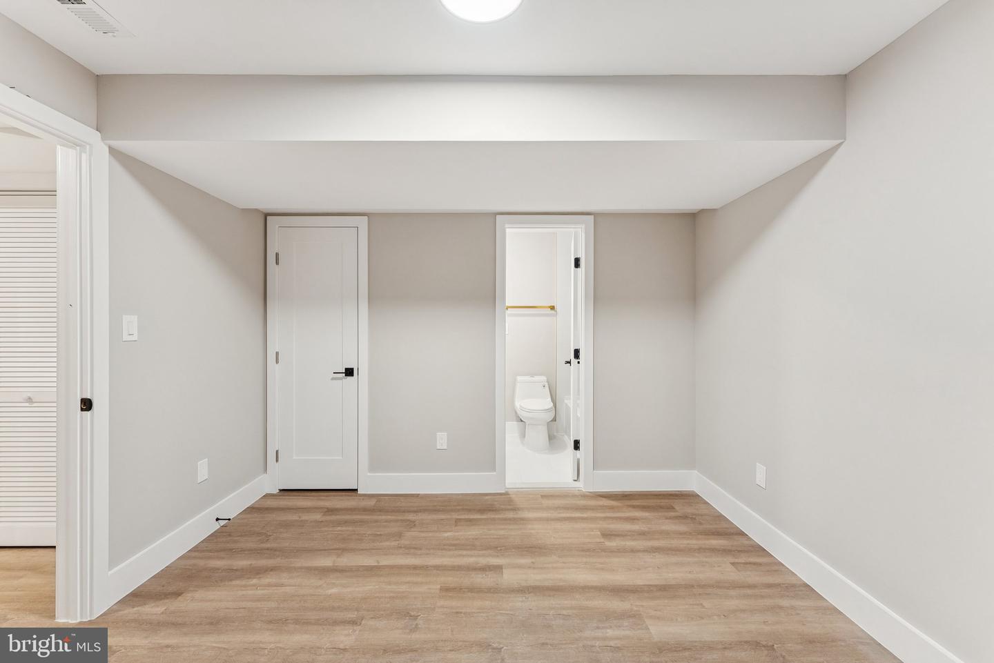 2308 CREEK DR, ALEXANDRIA, Virginia 22308, 5 Bedrooms Bedrooms, ,3 BathroomsBathrooms,Residential,For sale,2308 CREEK DR,VAFX2278070 MLS # VAFX2278070 2308 CREEK DR, ALEXANDRIA, Virginia 22308, 5 Bedrooms Bedrooms, ,3 BathroomsBathrooms,Residential,For sale,2308 CREEK DR,VAFX2278070 MLS # VAFX2278070