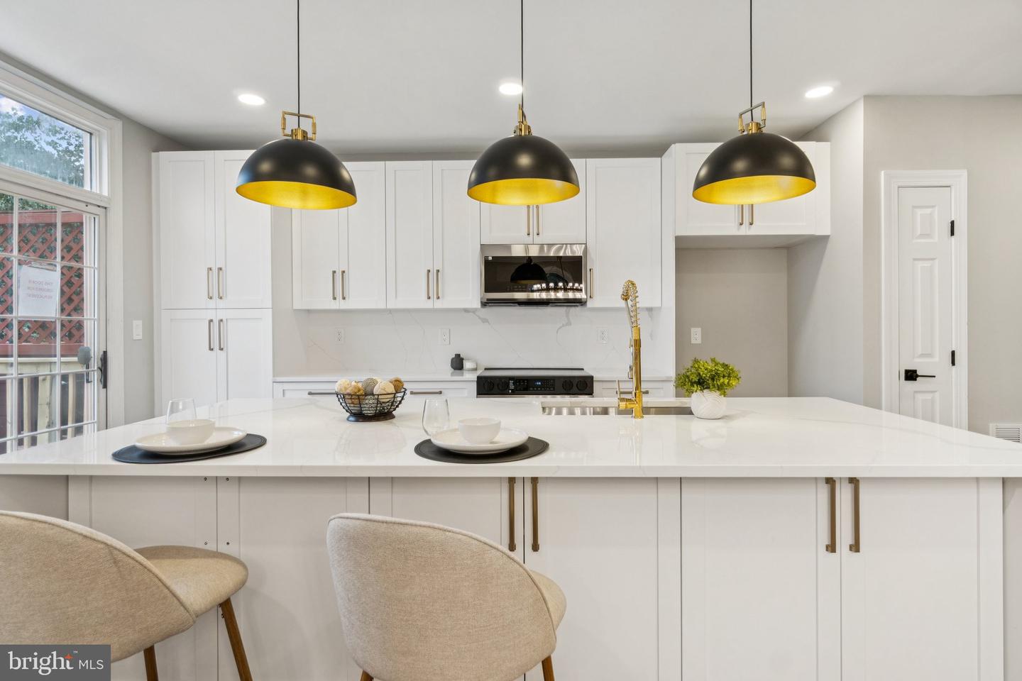 6481 SHARON KAY CT, ALEXANDRIA, Virginia 22310, 3 Bedrooms Bedrooms, ,2 BathroomsBathrooms,Residential,For sale,6481 SHARON KAY CT,VAFX2278082 MLS # VAFX2278082 6481 SHARON KAY CT, ALEXANDRIA, Virginia 22310, 3 Bedrooms Bedrooms, ,2 BathroomsBathrooms,Residential,For sale,6481 SHARON KAY CT,VAFX2278082 MLS # VAFX2278082