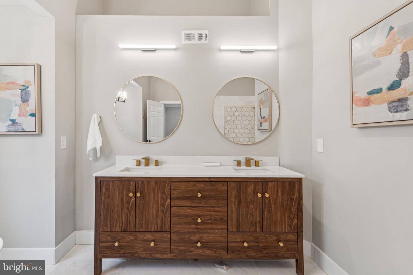 6481 SHARON KAY CT, ALEXANDRIA, Virginia 22310, 3 Bedrooms Bedrooms, ,2 BathroomsBathrooms,Residential,For sale,6481 SHARON KAY CT,VAFX2278082 MLS # VAFX2278082 6481 SHARON KAY CT, ALEXANDRIA, Virginia 22310, 3 Bedrooms Bedrooms, ,2 BathroomsBathrooms,Residential,For sale,6481 SHARON KAY CT,VAFX2278082 MLS # VAFX2278082