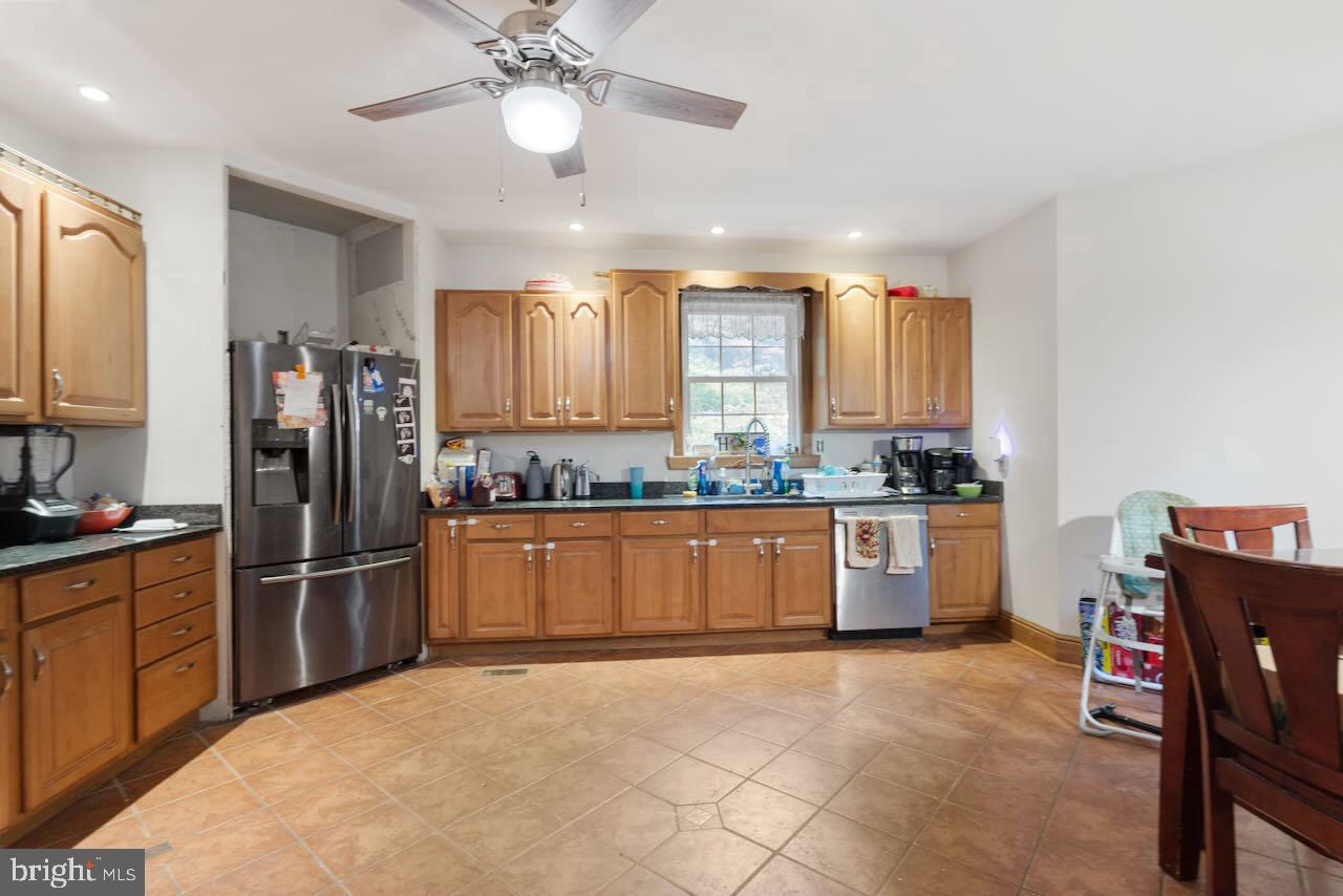 21442 EDGAR THOMAS RD, ACCOMAC, Virginia 23301, 3 Bedrooms Bedrooms, ,3 BathroomsBathrooms,Residential,For sale,21442 EDGAR THOMAS RD,VAAC2002358 MLS # VAAC2002358