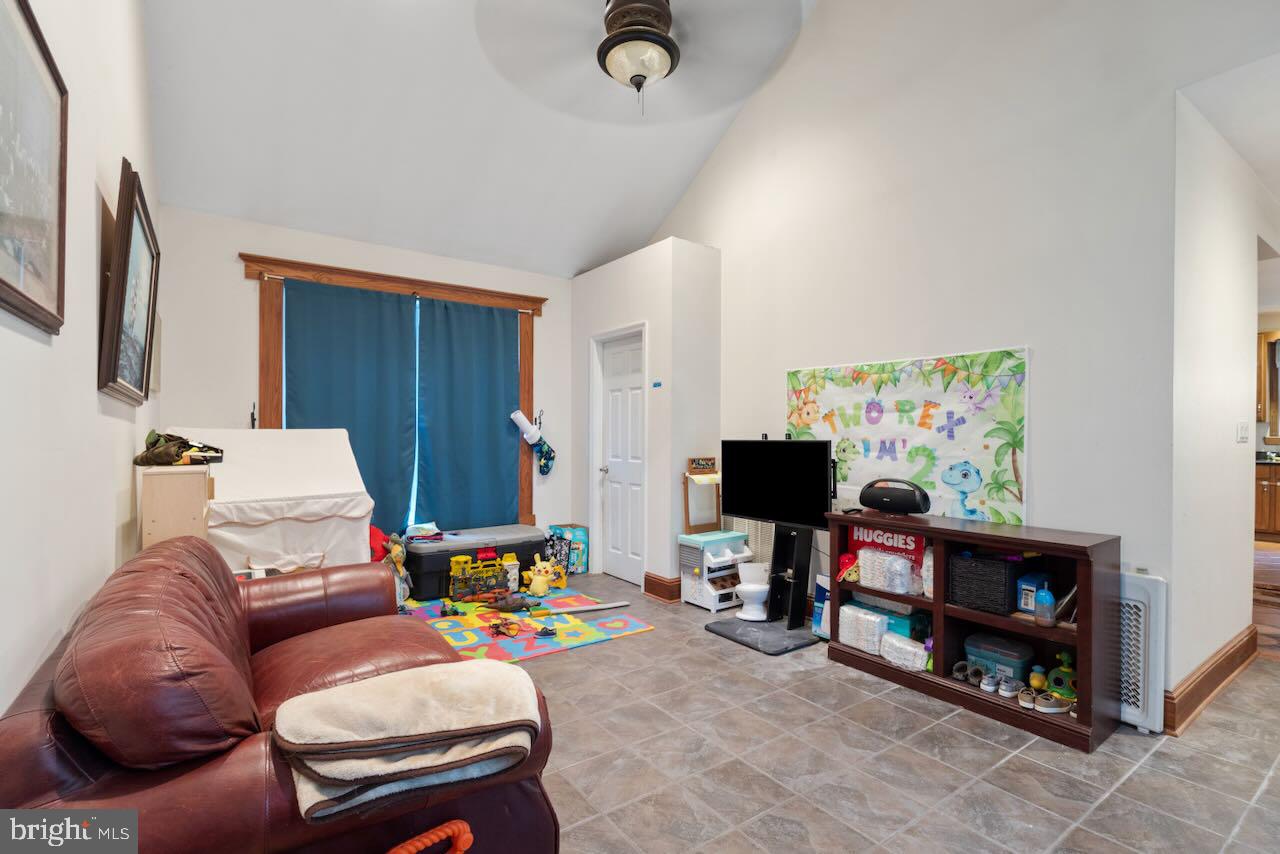 21442 EDGAR THOMAS RD, ACCOMAC, Virginia 23301, 3 Bedrooms Bedrooms, ,3 BathroomsBathrooms,Residential,For sale,21442 EDGAR THOMAS RD,VAAC2002358 MLS # VAAC2002358