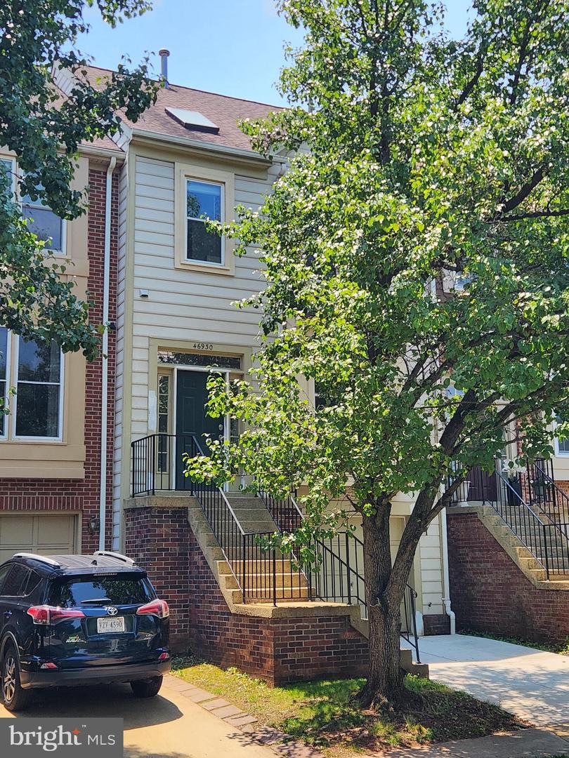 46930 TRUMPET CIR, STERLING, Virginia 20164, 3 Bedrooms Bedrooms, ,2 BathroomsBathrooms,Residential,For sale,46930 TRUMPET CIR,VALO2110684 MLS # VALO2110684 46930 TRUMPET CIR, STERLING, Virginia 20164, 3 Bedrooms Bedrooms, ,2 BathroomsBathrooms,Residential,For sale,46930 TRUMPET CIR,VALO2110684 MLS # VALO2110684
