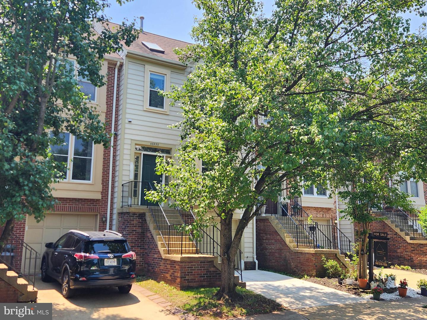 46930 TRUMPET CIR, STERLING, Virginia 20164, 3 Bedrooms Bedrooms, ,2 BathroomsBathrooms,Residential,For sale,46930 TRUMPET CIR,VALO2110684 MLS # VALO2110684 46930 TRUMPET CIR, STERLING, Virginia 20164, 3 Bedrooms Bedrooms, ,2 BathroomsBathrooms,Residential,For sale,46930 TRUMPET CIR,VALO2110684 MLS # VALO2110684