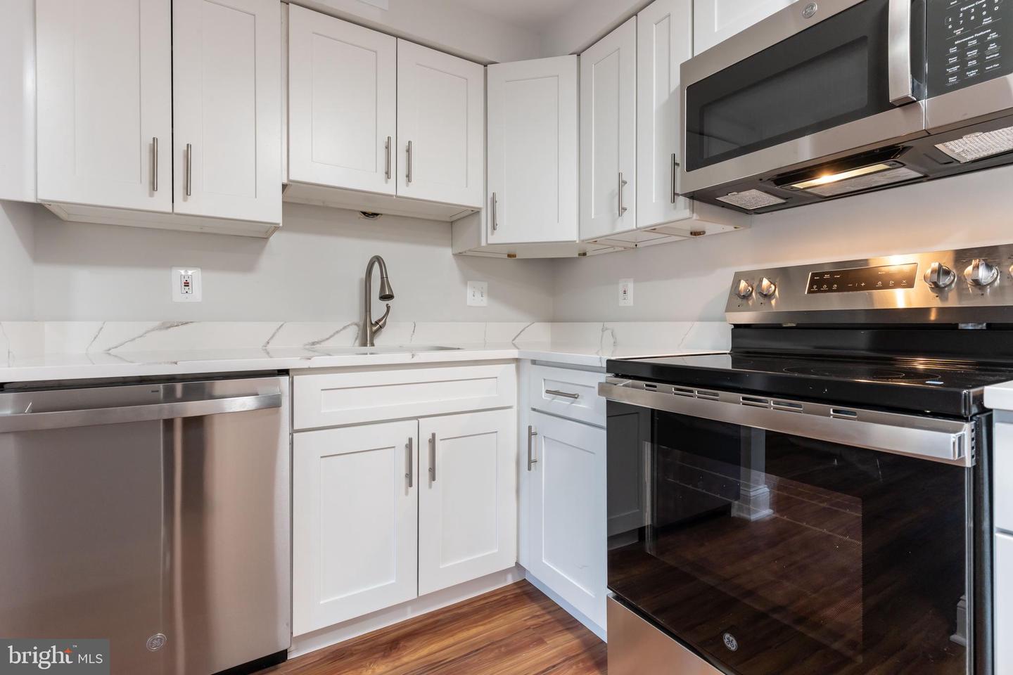 4410 GROOMBRIDGE WAY #A, ALEXANDRIA, Virginia 22309, 2 Bedrooms Bedrooms, ,2 BathroomsBathrooms,Residential,For sale,4410 GROOMBRIDGE WAY #A,VAFX2278128 MLS # VAFX2278128 4410 GROOMBRIDGE WAY #A, ALEXANDRIA, Virginia 22309, 2 Bedrooms Bedrooms, ,2 BathroomsBathrooms,Residential,For sale,4410 GROOMBRIDGE WAY #A,VAFX2278128 MLS # VAFX2278128