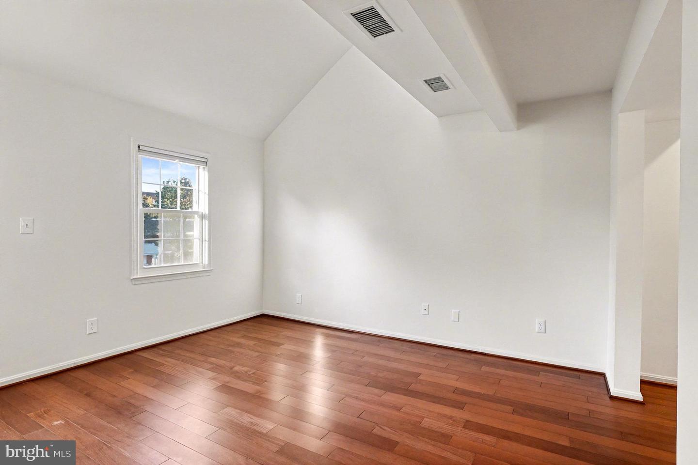 603 BASHFORD LN #3, ALEXANDRIA, Virginia 22314, 1 Bedroom Bedrooms, ,1 BathroomBathrooms,Residential,For sale,603 BASHFORD LN #3,VAAX2051562 MLS # VAAX2051562 603 BASHFORD LN #3, ALEXANDRIA, Virginia 22314, 1 Bedroom Bedrooms, ,1 BathroomBathrooms,Residential,For sale,603 BASHFORD LN #3,VAAX2051562 MLS # VAAX2051562