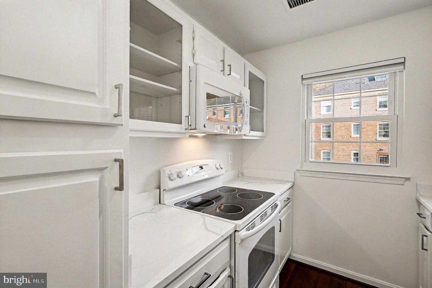 603 BASHFORD LN #3, ALEXANDRIA, Virginia 22314, 1 Bedroom Bedrooms, ,1 BathroomBathrooms,Residential,For sale,603 BASHFORD LN #3,VAAX2051562 MLS # VAAX2051562 603 BASHFORD LN #3, ALEXANDRIA, Virginia 22314, 1 Bedroom Bedrooms, ,1 BathroomBathrooms,Residential,For sale,603 BASHFORD LN #3,VAAX2051562 MLS # VAAX2051562