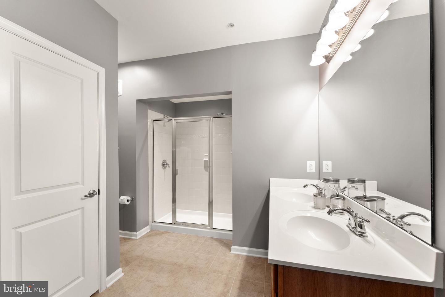 24682 HUTCHINSON FARM DR, STERLING, Virginia 20166, 3 Bedrooms Bedrooms, ,2 BathroomsBathrooms,Residential,For sale,24682 HUTCHINSON FARM DR,VALO2110690 MLS # VALO2110690 24682 HUTCHINSON FARM DR, STERLING, Virginia 20166, 3 Bedrooms Bedrooms, ,2 BathroomsBathrooms,Residential,For sale,24682 HUTCHINSON FARM DR,VALO2110690 MLS # VALO2110690