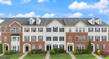 24682 HUTCHINSON FARM DR, STERLING, Virginia 20166, 3 Bedrooms Bedrooms, ,2 BathroomsBathrooms,Residential,For sale,24682 HUTCHINSON FARM DR,VALO2110690 MLS # VALO2110690