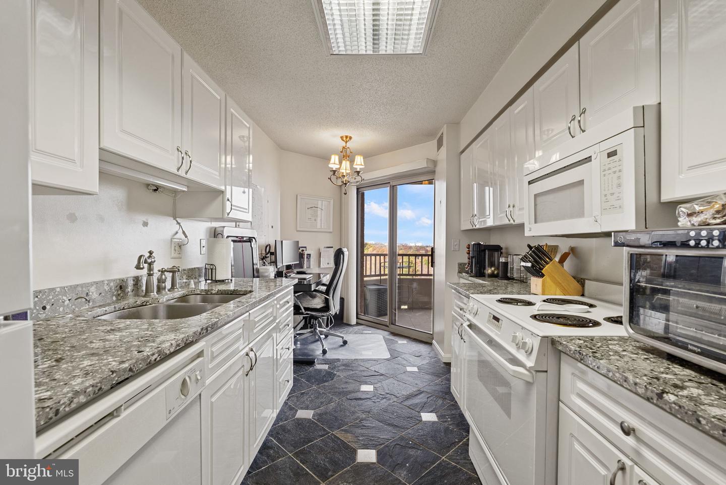 2121 JAMIESON AVE #1501, ALEXANDRIA, Virginia 22314, 2 Bedrooms Bedrooms, ,2 BathroomsBathrooms,Residential,For sale,2121 JAMIESON AVE #1501,VAAX2051568 MLS # VAAX2051568 2121 JAMIESON AVE #1501, ALEXANDRIA, Virginia 22314, 2 Bedrooms Bedrooms, ,2 BathroomsBathrooms,Residential,For sale,2121 JAMIESON AVE #1501,VAAX2051568 MLS # VAAX2051568