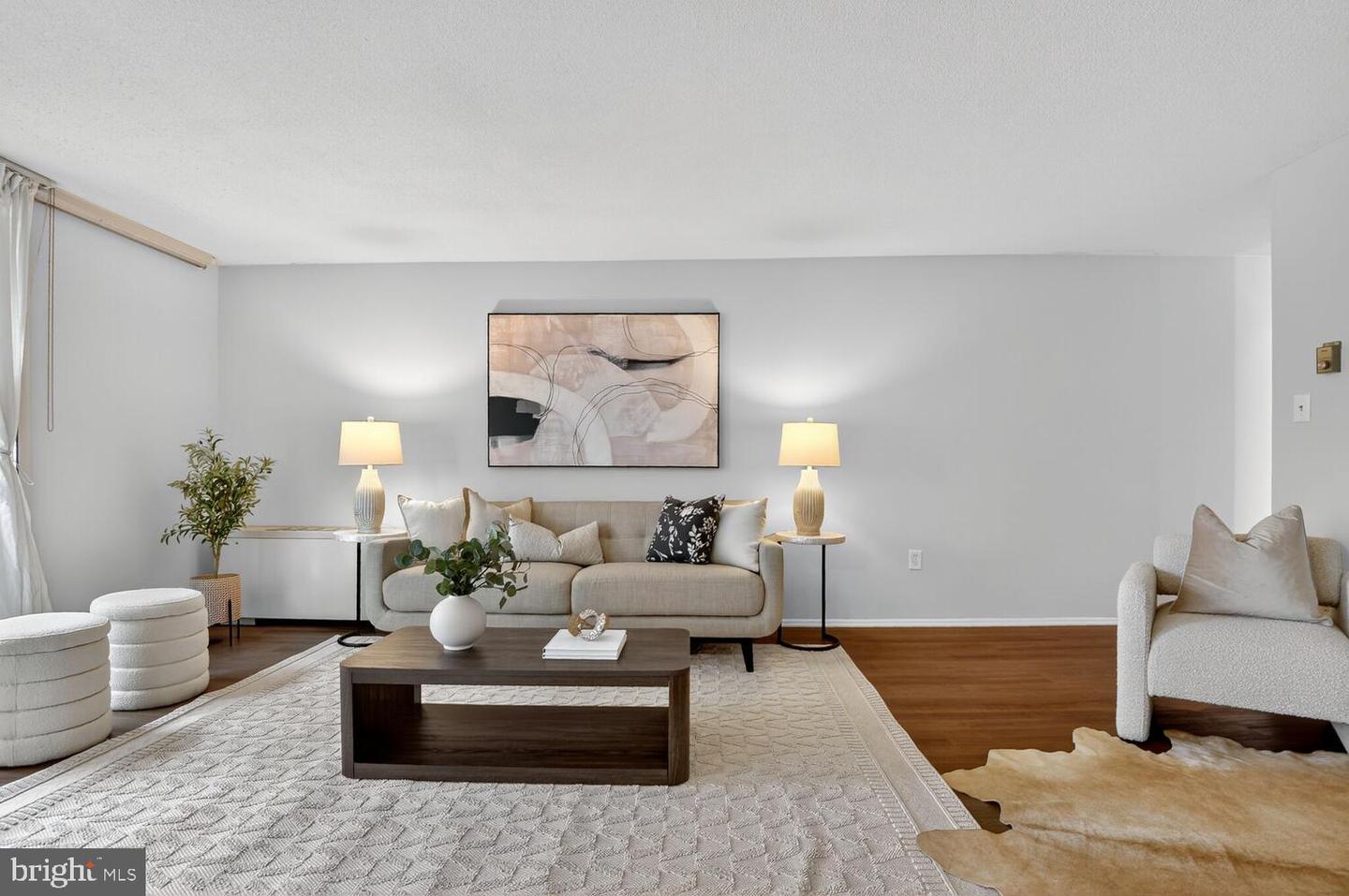 4600 S FOUR MILE RUN DR S #301, ARLINGTON, Virginia 22204, 1 Bedroom Bedrooms, ,1 BathroomBathrooms,Residential,For sale,4600 S FOUR MILE RUN DR S #301,VAAR2065788 MLS # VAAR2065788 4600 S FOUR MILE RUN DR S #301, ARLINGTON, Virginia 22204, 1 Bedroom Bedrooms, ,1 BathroomBathrooms,Residential,For sale,4600 S FOUR MILE RUN DR S #301,VAAR2065788 MLS # VAAR2065788