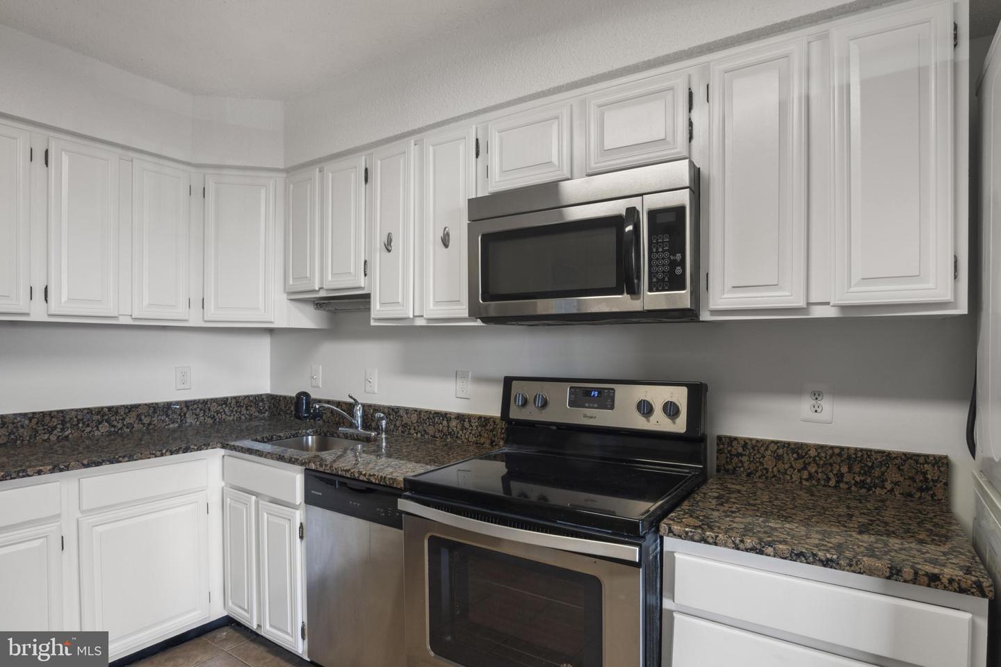 3709 S GEORGE MASON DR #613 E, FALLS CHURCH, Virginia 22041, 2 Bedrooms Bedrooms, 4 Rooms Rooms,2 BathroomsBathrooms,Residential,For sale,3709 S GEORGE MASON DR #613 E,VAFX2278160 MLS # VAFX2278160