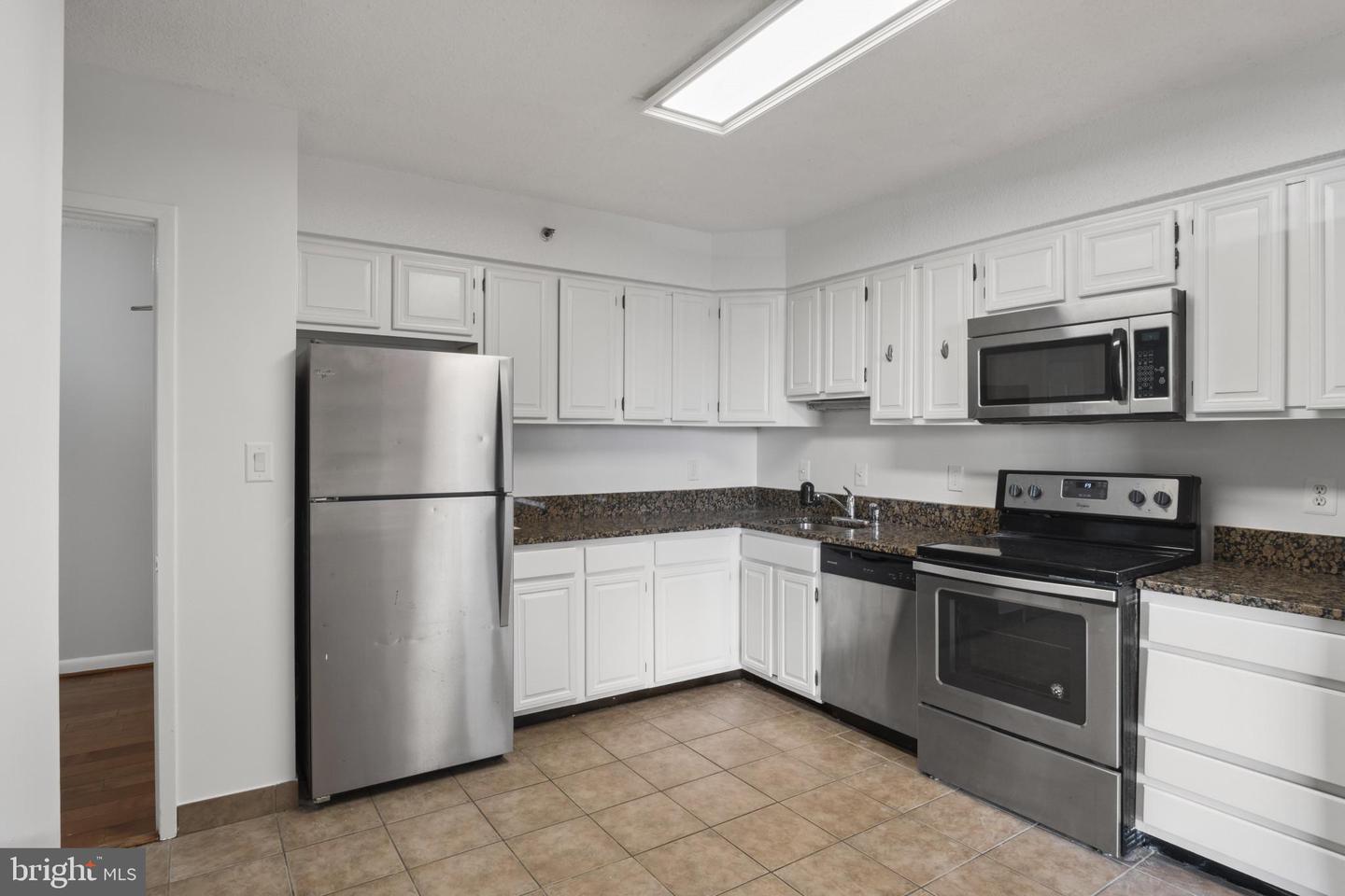 3709 S GEORGE MASON DR #613 E, FALLS CHURCH, Virginia 22041, 2 Bedrooms Bedrooms, 4 Rooms Rooms,2 BathroomsBathrooms,Residential,For sale,3709 S GEORGE MASON DR #613 E,VAFX2278160 MLS # VAFX2278160