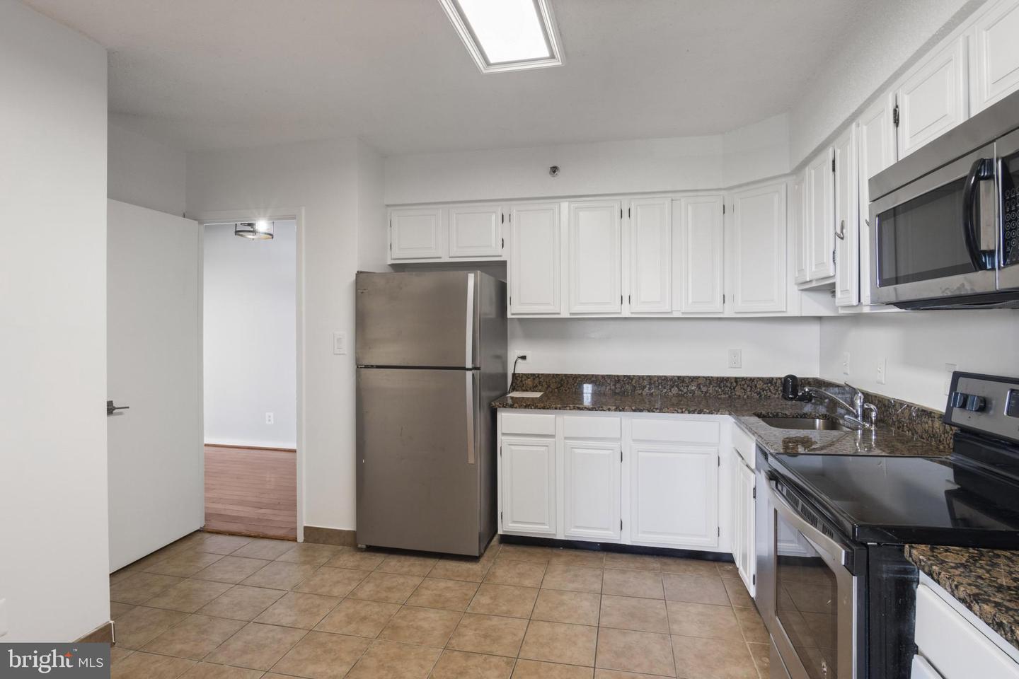 3709 S GEORGE MASON DR #613 E, FALLS CHURCH, Virginia 22041, 2 Bedrooms Bedrooms, 4 Rooms Rooms,2 BathroomsBathrooms,Residential,For sale,3709 S GEORGE MASON DR #613 E,VAFX2278160 MLS # VAFX2278160