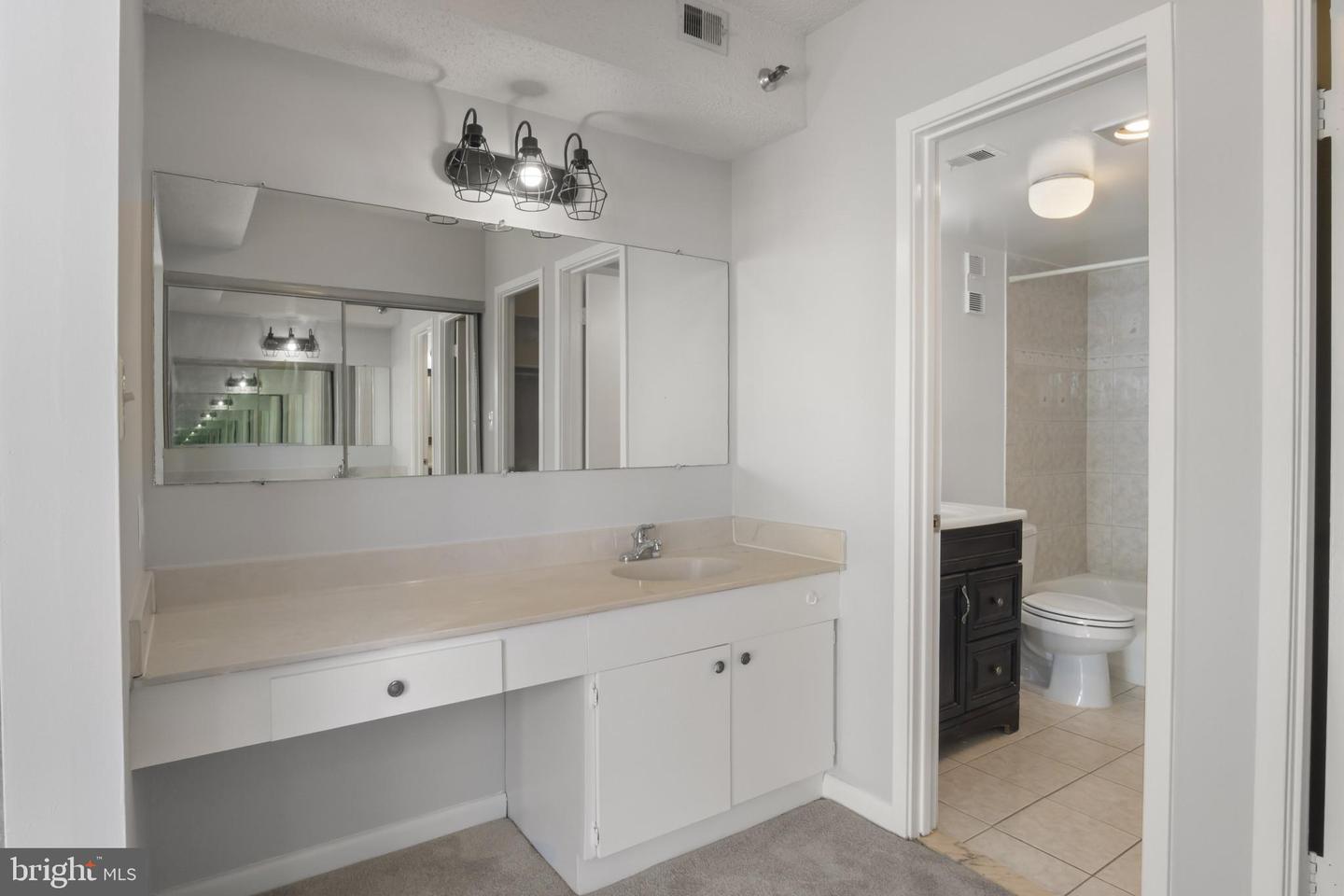 3709 S GEORGE MASON DR #613 E, FALLS CHURCH, Virginia 22041, 2 Bedrooms Bedrooms, 4 Rooms Rooms,2 BathroomsBathrooms,Residential,For sale,3709 S GEORGE MASON DR #613 E,VAFX2278160 MLS # VAFX2278160