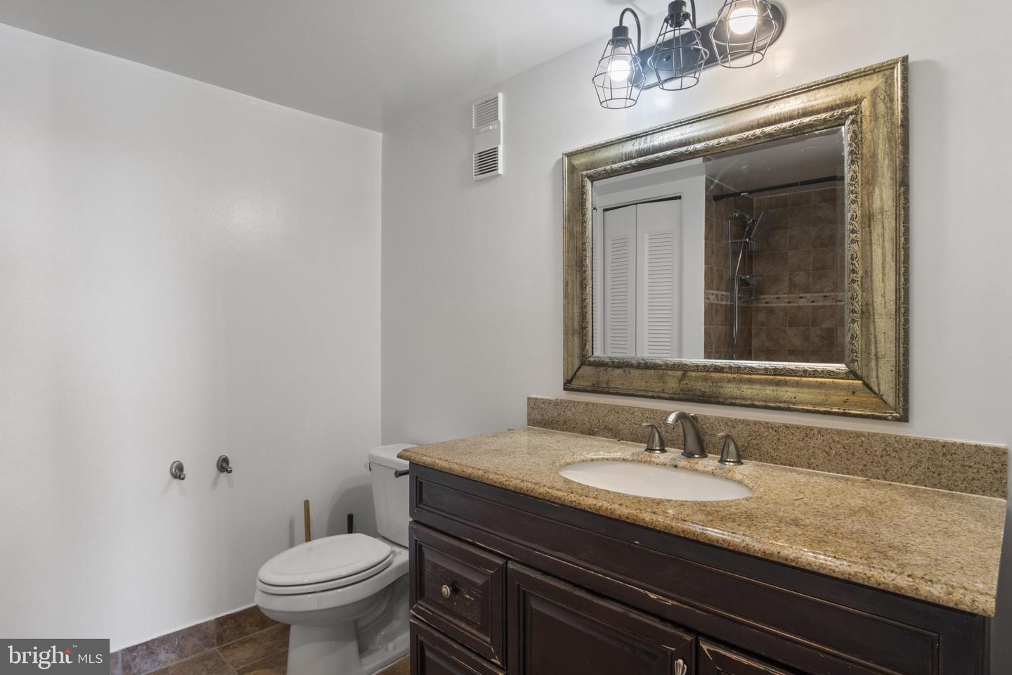 3709 S GEORGE MASON DR #613 E, FALLS CHURCH, Virginia 22041, 2 Bedrooms Bedrooms, 4 Rooms Rooms,2 BathroomsBathrooms,Residential,For sale,3709 S GEORGE MASON DR #613 E,VAFX2278160 MLS # VAFX2278160