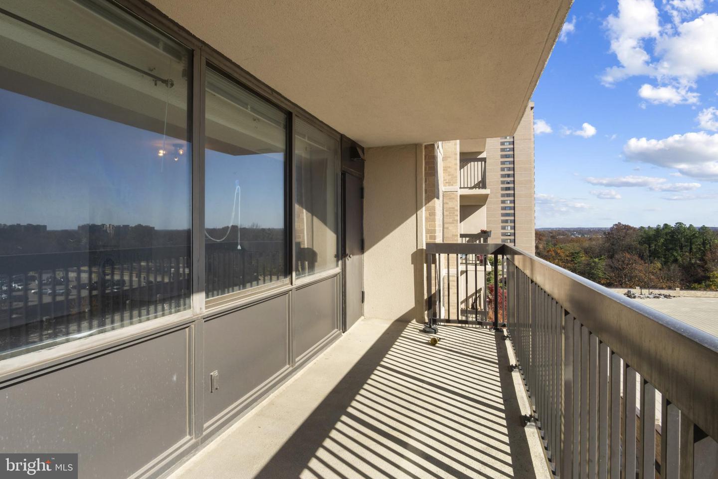 3709 S GEORGE MASON DR #613 E, FALLS CHURCH, Virginia 22041, 2 Bedrooms Bedrooms, 4 Rooms Rooms,2 BathroomsBathrooms,Residential,For sale,3709 S GEORGE MASON DR #613 E,VAFX2278160 MLS # VAFX2278160