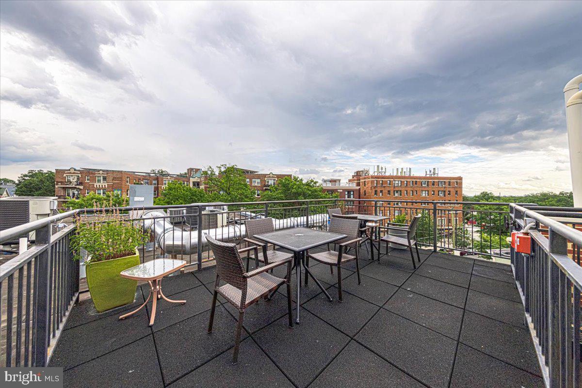 1352 LONGFELLOW ST NW #302, WASHINGTON, District Of Columbia 20011, 2 Bedrooms Bedrooms, ,1 BathroomBathrooms,Residential,For sale,1352 LONGFELLOW ST NW #302,DCDC2230770 MLS # DCDC2230770 1352 LONGFELLOW ST NW #302, WASHINGTON, District Of Columbia 20011, 2 Bedrooms Bedrooms, ,1 BathroomBathrooms,Residential,For sale,1352 LONGFELLOW ST NW #302,DCDC2230770 MLS # DCDC2230770