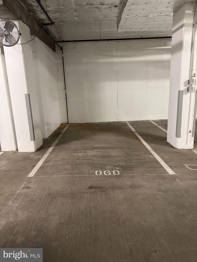 1300 4TH ST SE #214, WASHINGTON, District Of Columbia 20003, 2 Bedrooms Bedrooms, ,2 BathroomsBathrooms,Residential,For sale,1300 4TH ST SE #214,DCDC2201508 MLS # DCDC2201508 1300 4TH ST SE #214, WASHINGTON, District Of Columbia 20003, 2 Bedrooms Bedrooms, ,2 BathroomsBathrooms,Residential,For sale,1300 4TH ST SE #214,DCDC2201508 MLS # DCDC2201508