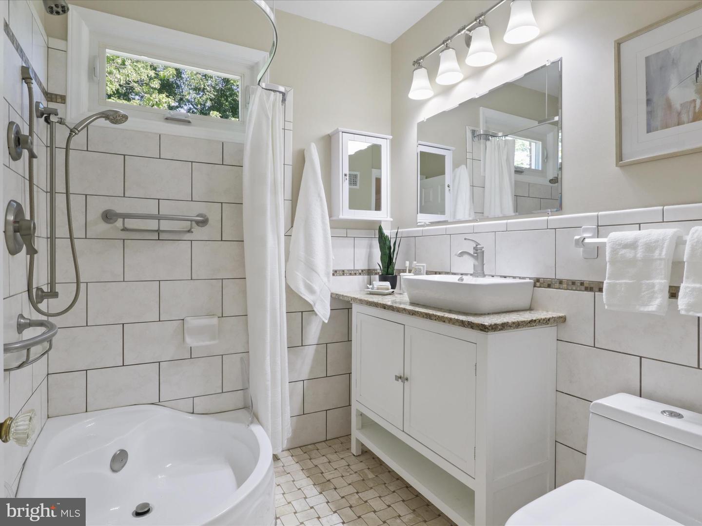 2323 N BURLINGTON ST, ARLINGTON, Virginia 22207, 3 Bedrooms Bedrooms, ,2 BathroomsBathrooms,Residential,For sale,2323 N BURLINGTON ST,VAAR2061696 MLS # VAAR2061696 2323 N BURLINGTON ST, ARLINGTON, Virginia 22207, 3 Bedrooms Bedrooms, ,2 BathroomsBathrooms,Residential,For sale,2323 N BURLINGTON ST,VAAR2061696 MLS # VAAR2061696