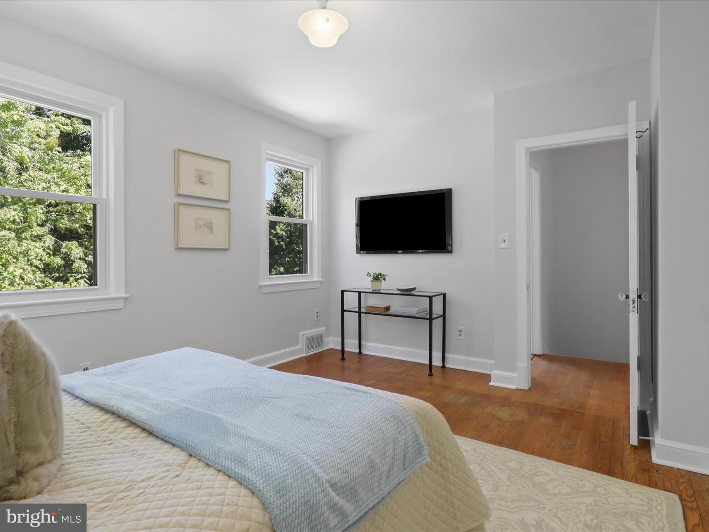 2323 N BURLINGTON ST, ARLINGTON, Virginia 22207, 3 Bedrooms Bedrooms, ,2 BathroomsBathrooms,Residential,For sale,2323 N BURLINGTON ST,VAAR2061696 MLS # VAAR2061696 2323 N BURLINGTON ST, ARLINGTON, Virginia 22207, 3 Bedrooms Bedrooms, ,2 BathroomsBathrooms,Residential,For sale,2323 N BURLINGTON ST,VAAR2061696 MLS # VAAR2061696