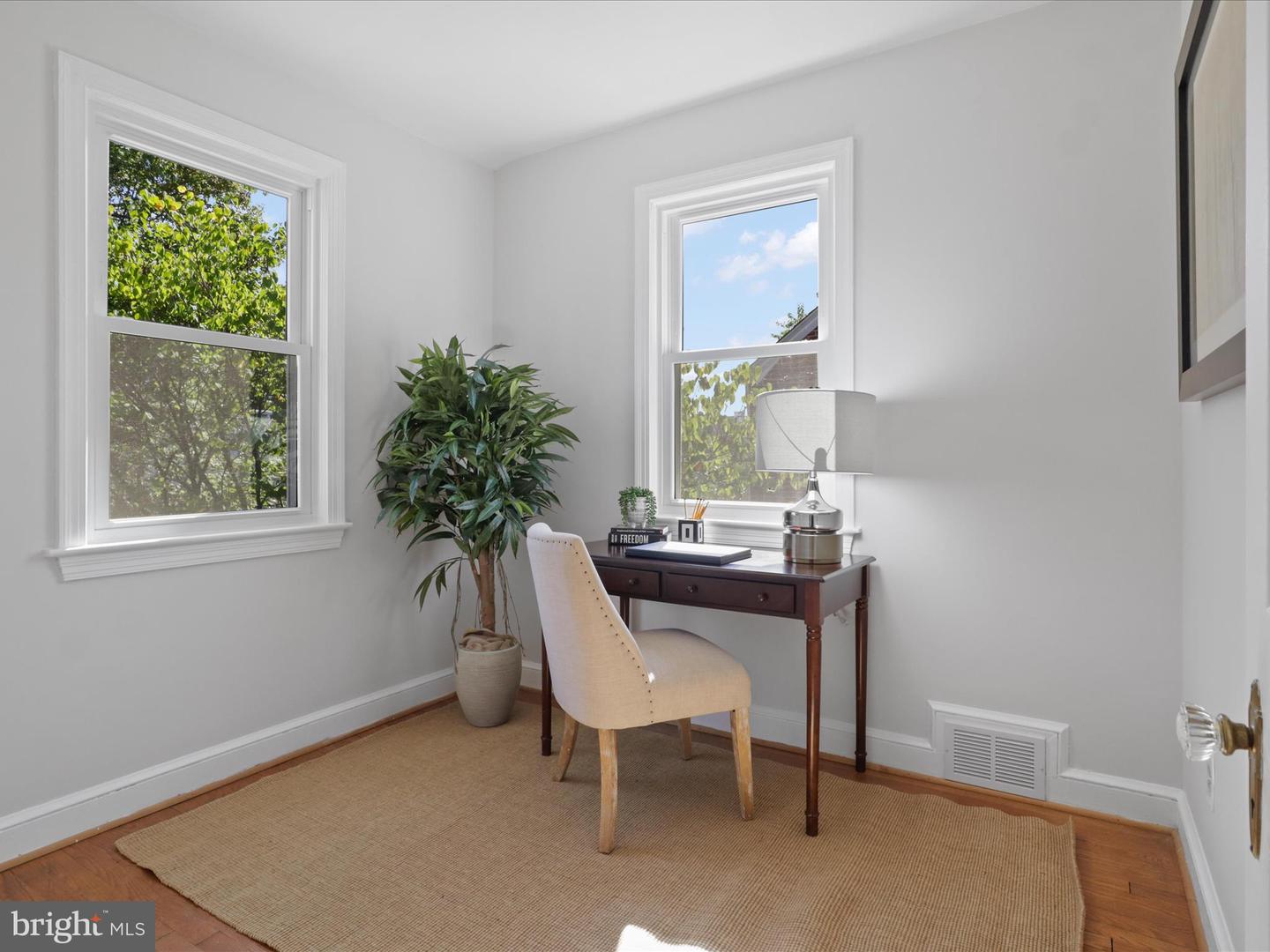 2323 N BURLINGTON ST, ARLINGTON, Virginia 22207, 3 Bedrooms Bedrooms, ,2 BathroomsBathrooms,Residential,For sale,2323 N BURLINGTON ST,VAAR2061696 MLS # VAAR2061696 2323 N BURLINGTON ST, ARLINGTON, Virginia 22207, 3 Bedrooms Bedrooms, ,2 BathroomsBathrooms,Residential,For sale,2323 N BURLINGTON ST,VAAR2061696 MLS # VAAR2061696