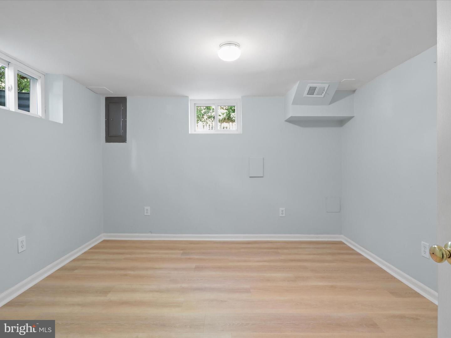 2323 N BURLINGTON ST, ARLINGTON, Virginia 22207, 3 Bedrooms Bedrooms, ,2 BathroomsBathrooms,Residential,For sale,2323 N BURLINGTON ST,VAAR2061696 MLS # VAAR2061696 2323 N BURLINGTON ST, ARLINGTON, Virginia 22207, 3 Bedrooms Bedrooms, ,2 BathroomsBathrooms,Residential,For sale,2323 N BURLINGTON ST,VAAR2061696 MLS # VAAR2061696