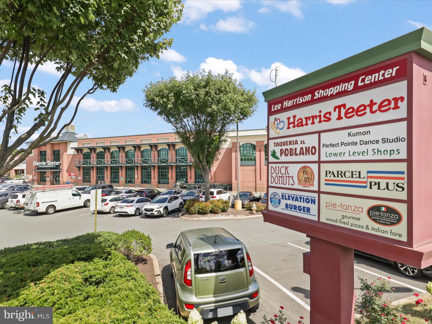 2323 N BURLINGTON ST, ARLINGTON, Virginia 22207, 3 Bedrooms Bedrooms, ,2 BathroomsBathrooms,Residential,For sale,2323 N BURLINGTON ST,VAAR2061696 MLS # VAAR2061696 2323 N BURLINGTON ST, ARLINGTON, Virginia 22207, 3 Bedrooms Bedrooms, ,2 BathroomsBathrooms,Residential,For sale,2323 N BURLINGTON ST,VAAR2061696 MLS # VAAR2061696