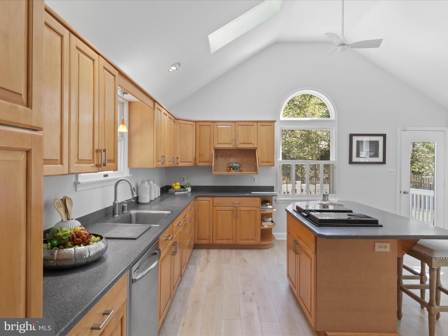 2323 N BURLINGTON ST, ARLINGTON, Virginia 22207, 3 Bedrooms Bedrooms, ,2 BathroomsBathrooms,Residential,For sale,2323 N BURLINGTON ST,VAAR2061696 MLS # VAAR2061696 2323 N BURLINGTON ST, ARLINGTON, Virginia 22207, 3 Bedrooms Bedrooms, ,2 BathroomsBathrooms,Residential,For sale,2323 N BURLINGTON ST,VAAR2061696 MLS # VAAR2061696