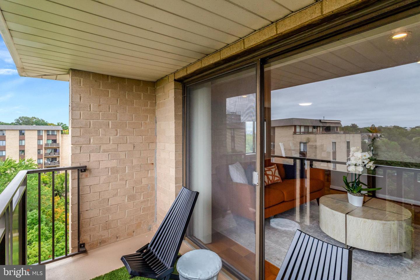 3100 S MANCHESTER ST #1128, FALLS CHURCH, Virginia 22044, 2 Bedrooms Bedrooms, ,2 BathroomsBathrooms,Residential,For sale,3100 S MANCHESTER ST #1128,VAFX2262304 MLS # VAFX2262304 3100 S MANCHESTER ST #1128, FALLS CHURCH, Virginia 22044, 2 Bedrooms Bedrooms, ,2 BathroomsBathrooms,Residential,For sale,3100 S MANCHESTER ST #1128,VAFX2262304 MLS # VAFX2262304