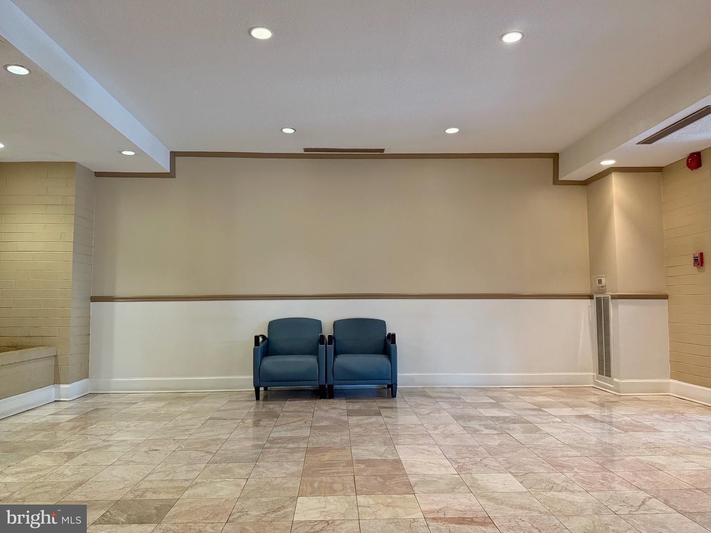 3100 S MANCHESTER ST #1128, FALLS CHURCH, Virginia 22044, 2 Bedrooms Bedrooms, ,2 BathroomsBathrooms,Residential,For sale,3100 S MANCHESTER ST #1128,VAFX2262304 MLS # VAFX2262304 3100 S MANCHESTER ST #1128, FALLS CHURCH, Virginia 22044, 2 Bedrooms Bedrooms, ,2 BathroomsBathrooms,Residential,For sale,3100 S MANCHESTER ST #1128,VAFX2262304 MLS # VAFX2262304