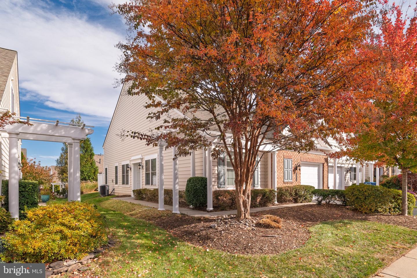 44472 OAKMONT MANOR SQ, ASHBURN, Virginia 20147, 2 Bedrooms Bedrooms, ,2 BathroomsBathrooms,Residential,For sale,44472 OAKMONT MANOR SQ,VALO2105610 MLS # VALO2105610 44472 OAKMONT MANOR SQ, ASHBURN, Virginia 20147, 2 Bedrooms Bedrooms, ,2 BathroomsBathrooms,Residential,For sale,44472 OAKMONT MANOR SQ,VALO2105610 MLS # VALO2105610