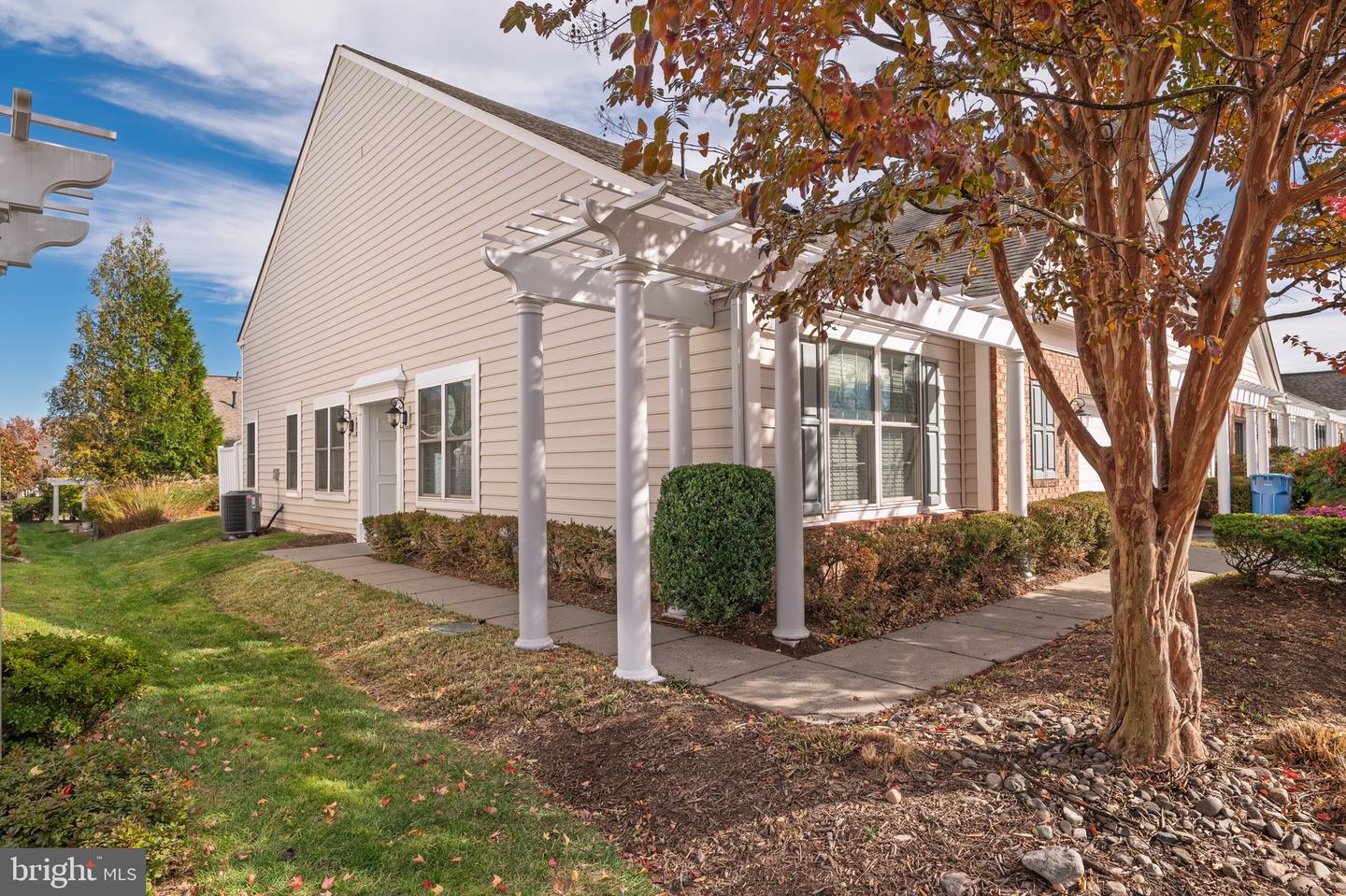 44472 OAKMONT MANOR SQ, ASHBURN, Virginia 20147, 2 Bedrooms Bedrooms, ,2 BathroomsBathrooms,Residential,For sale,44472 OAKMONT MANOR SQ,VALO2105610 MLS # VALO2105610 44472 OAKMONT MANOR SQ, ASHBURN, Virginia 20147, 2 Bedrooms Bedrooms, ,2 BathroomsBathrooms,Residential,For sale,44472 OAKMONT MANOR SQ,VALO2105610 MLS # VALO2105610