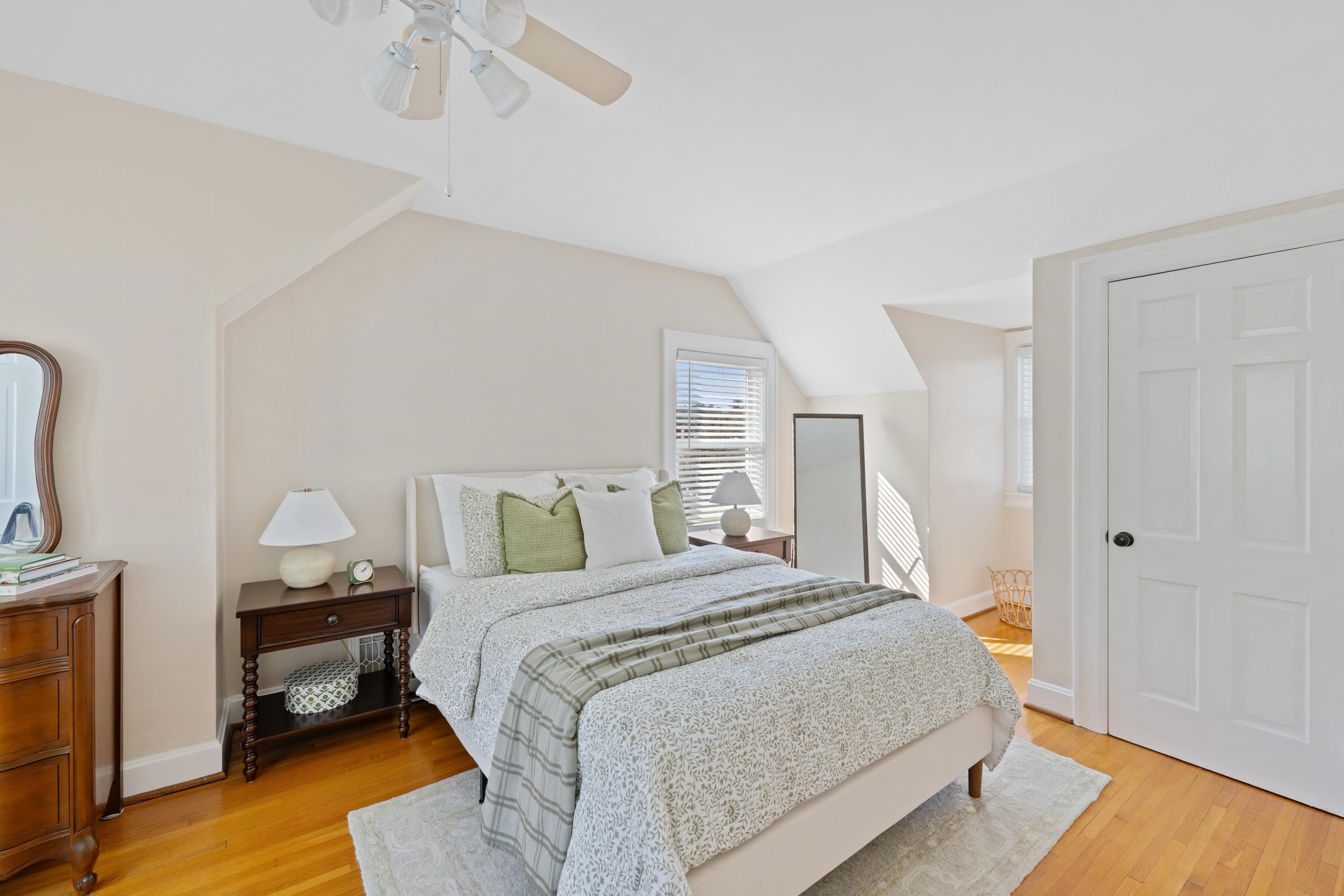 401 DUPONT AVE, STAUNTON, Virginia 24401, 3 Bedrooms Bedrooms, ,1 BathroomBathrooms,Residential,401 DUPONT AVE,670410 MLS # 670410 401 DUPONT AVE, STAUNTON, Virginia 24401, 3 Bedrooms Bedrooms, ,1 BathroomBathrooms,Residential,401 DUPONT AVE,670410 MLS # 670410