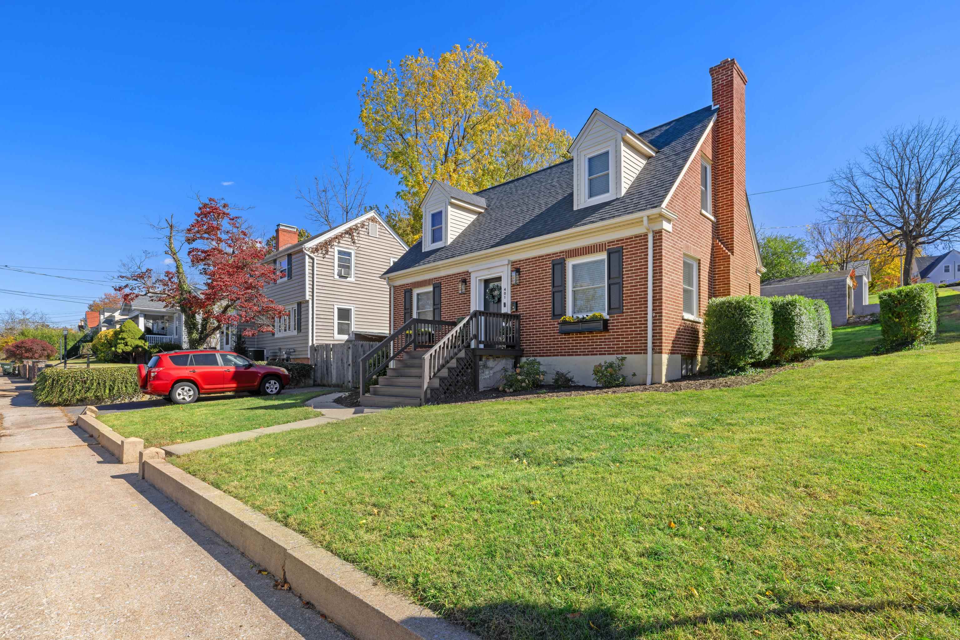 401 DUPONT AVE, STAUNTON, Virginia 24401, 3 Bedrooms Bedrooms, ,1 BathroomBathrooms,Residential,401 DUPONT AVE,670410 MLS # 670410 401 DUPONT AVE, STAUNTON, Virginia 24401, 3 Bedrooms Bedrooms, ,1 BathroomBathrooms,Residential,401 DUPONT AVE,670410 MLS # 670410