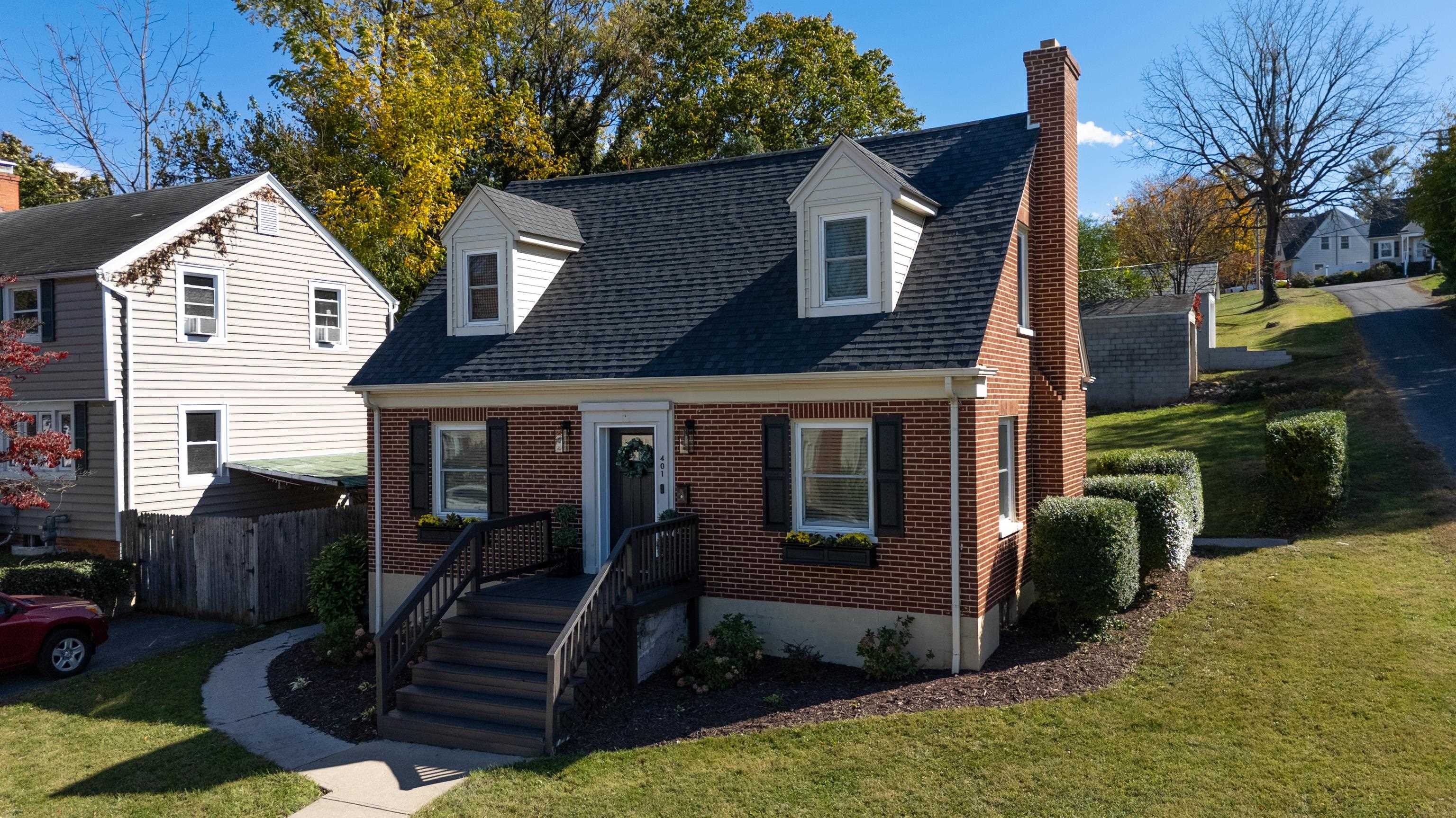 401 DUPONT AVE, STAUNTON, Virginia 24401, 3 Bedrooms Bedrooms, ,1 BathroomBathrooms,Residential,401 DUPONT AVE,670410 MLS # 670410 401 DUPONT AVE, STAUNTON, Virginia 24401, 3 Bedrooms Bedrooms, ,1 BathroomBathrooms,Residential,401 DUPONT AVE,670410 MLS # 670410