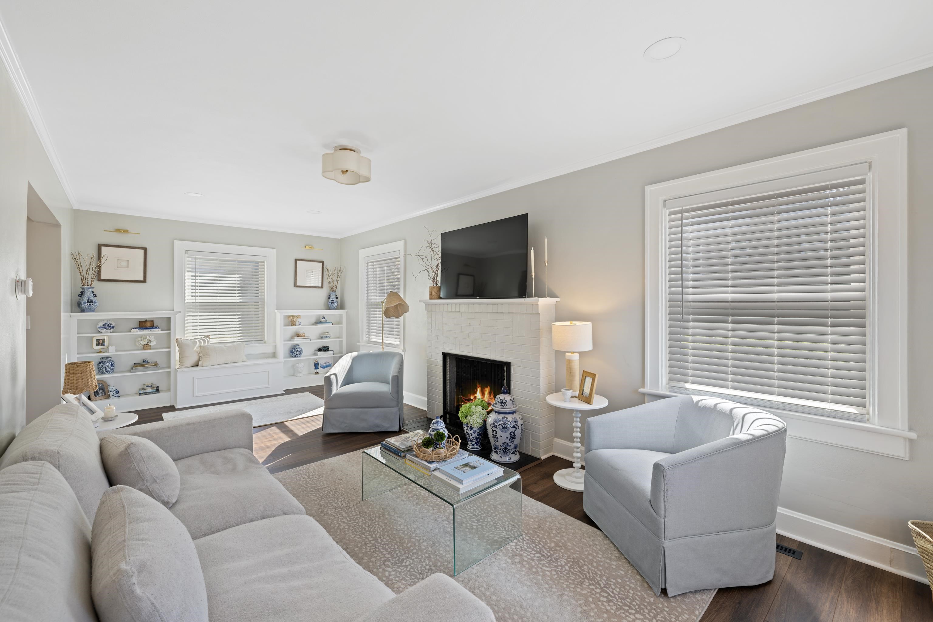 401 DUPONT AVE, STAUNTON, Virginia 24401, 3 Bedrooms Bedrooms, ,1 BathroomBathrooms,Residential,401 DUPONT AVE,670410 MLS # 670410 401 DUPONT AVE, STAUNTON, Virginia 24401, 3 Bedrooms Bedrooms, ,1 BathroomBathrooms,Residential,401 DUPONT AVE,670410 MLS # 670410