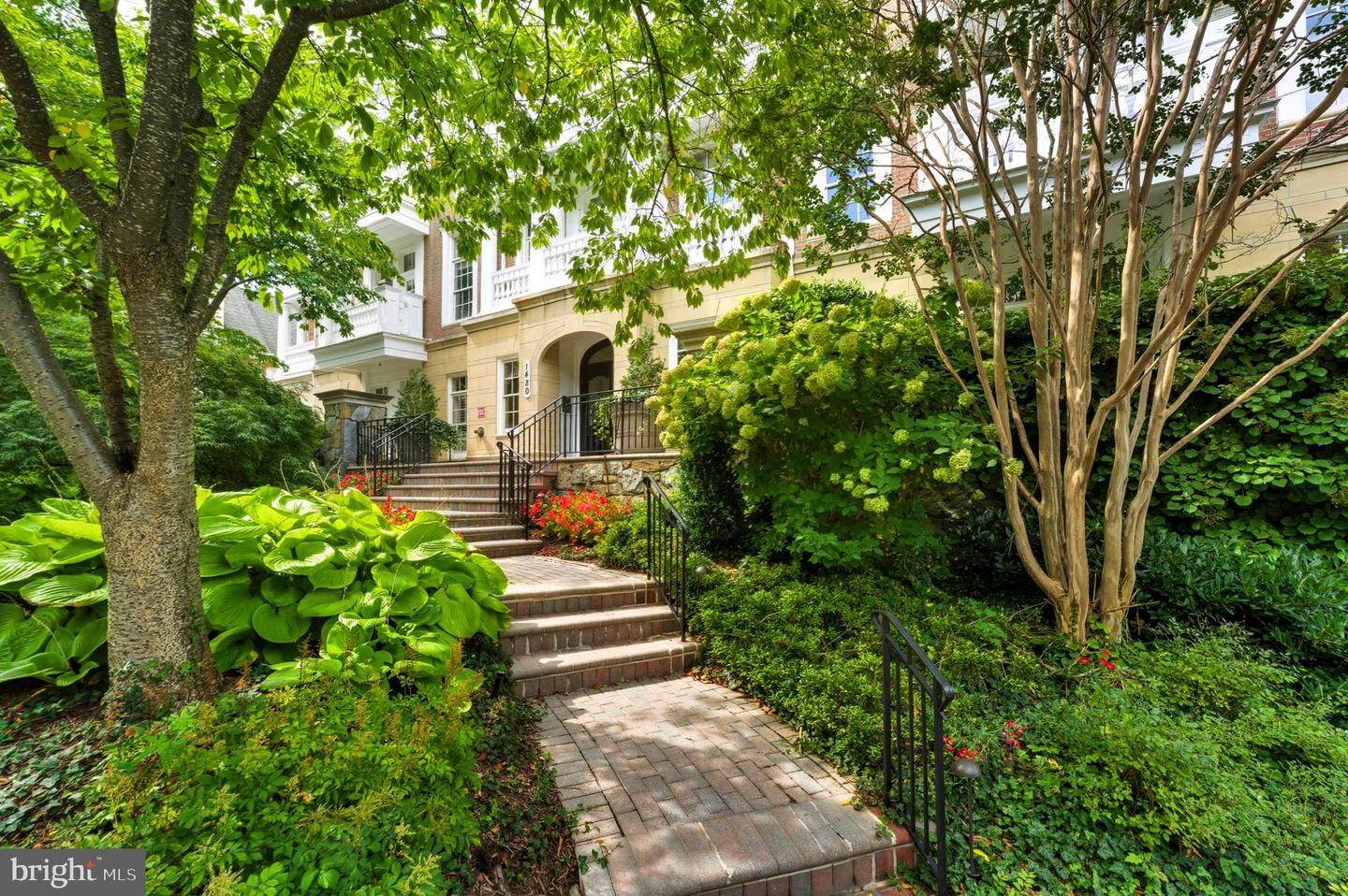 1480 EVANS FARM DR #202, MCLEAN, Virginia 22101, 2 Bedrooms Bedrooms, ,2 BathroomsBathrooms,Residential,For sale,1480 EVANS FARM DR #202,VAFX2267780 MLS # VAFX2267780