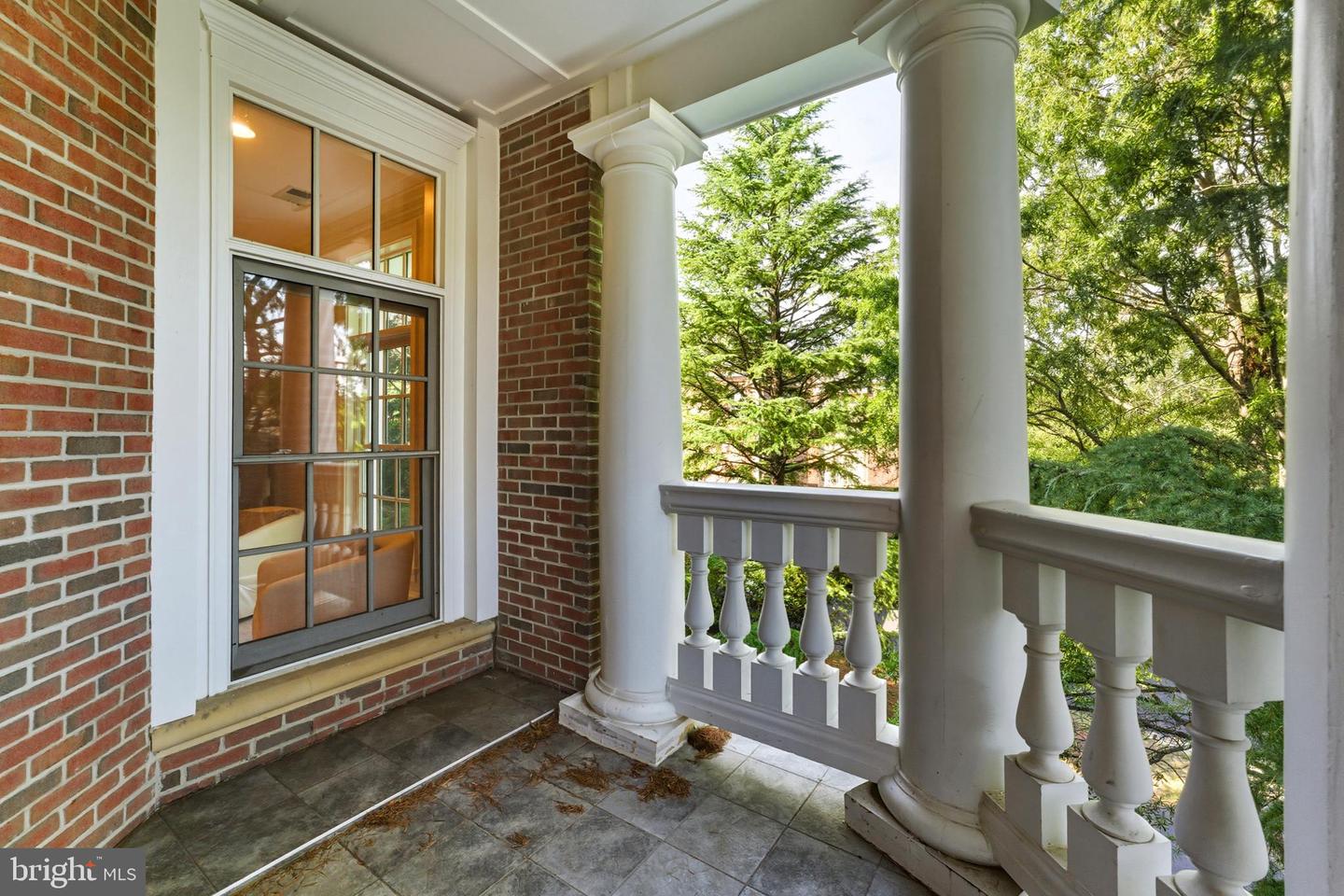 1480 EVANS FARM DR #202, MCLEAN, Virginia 22101, 2 Bedrooms Bedrooms, ,2 BathroomsBathrooms,Residential,For sale,1480 EVANS FARM DR #202,VAFX2267780 MLS # VAFX2267780