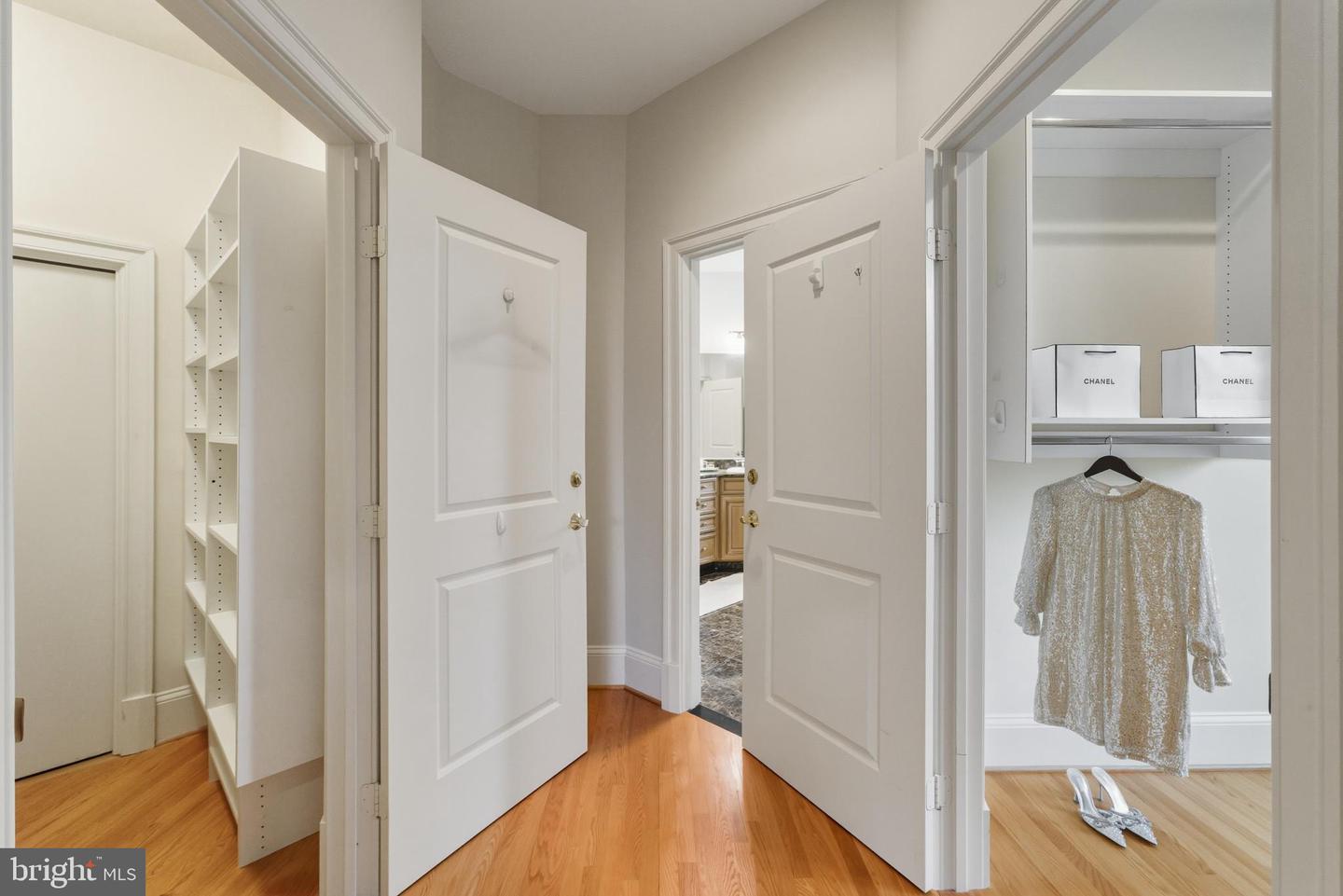 1480 EVANS FARM DR #202, MCLEAN, Virginia 22101, 2 Bedrooms Bedrooms, ,2 BathroomsBathrooms,Residential,For sale,1480 EVANS FARM DR #202,VAFX2267780 MLS # VAFX2267780