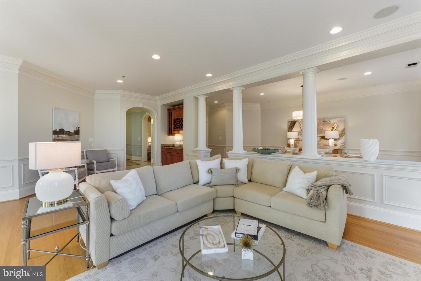 1480 EVANS FARM DR #202, MCLEAN, Virginia 22101, 2 Bedrooms Bedrooms, ,2 BathroomsBathrooms,Residential,For sale,1480 EVANS FARM DR #202,VAFX2267780 MLS # VAFX2267780