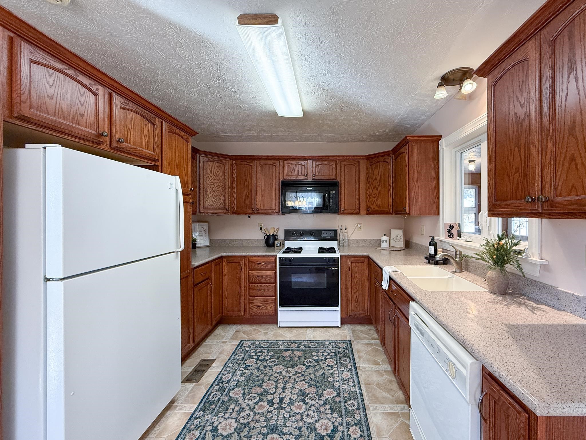 901 POWHATAN ST, STAUNTON, Virginia 24401, 3 Bedrooms Bedrooms, ,1 BathroomBathrooms,Residential,901 POWHATAN ST,670825 MLS # 670825