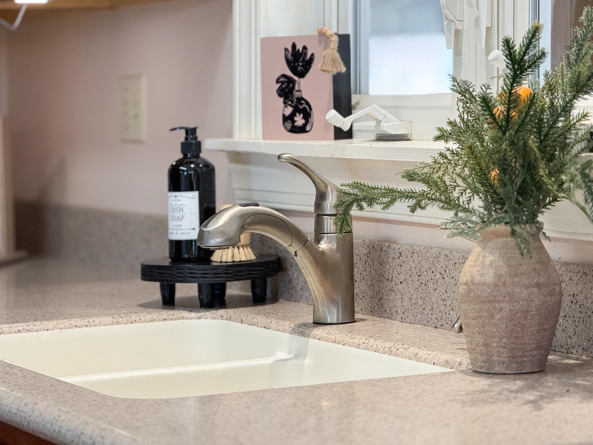 901 POWHATAN ST, STAUNTON, Virginia 24401, 3 Bedrooms Bedrooms, ,1 BathroomBathrooms,Residential,901 POWHATAN ST,670825 MLS # 670825