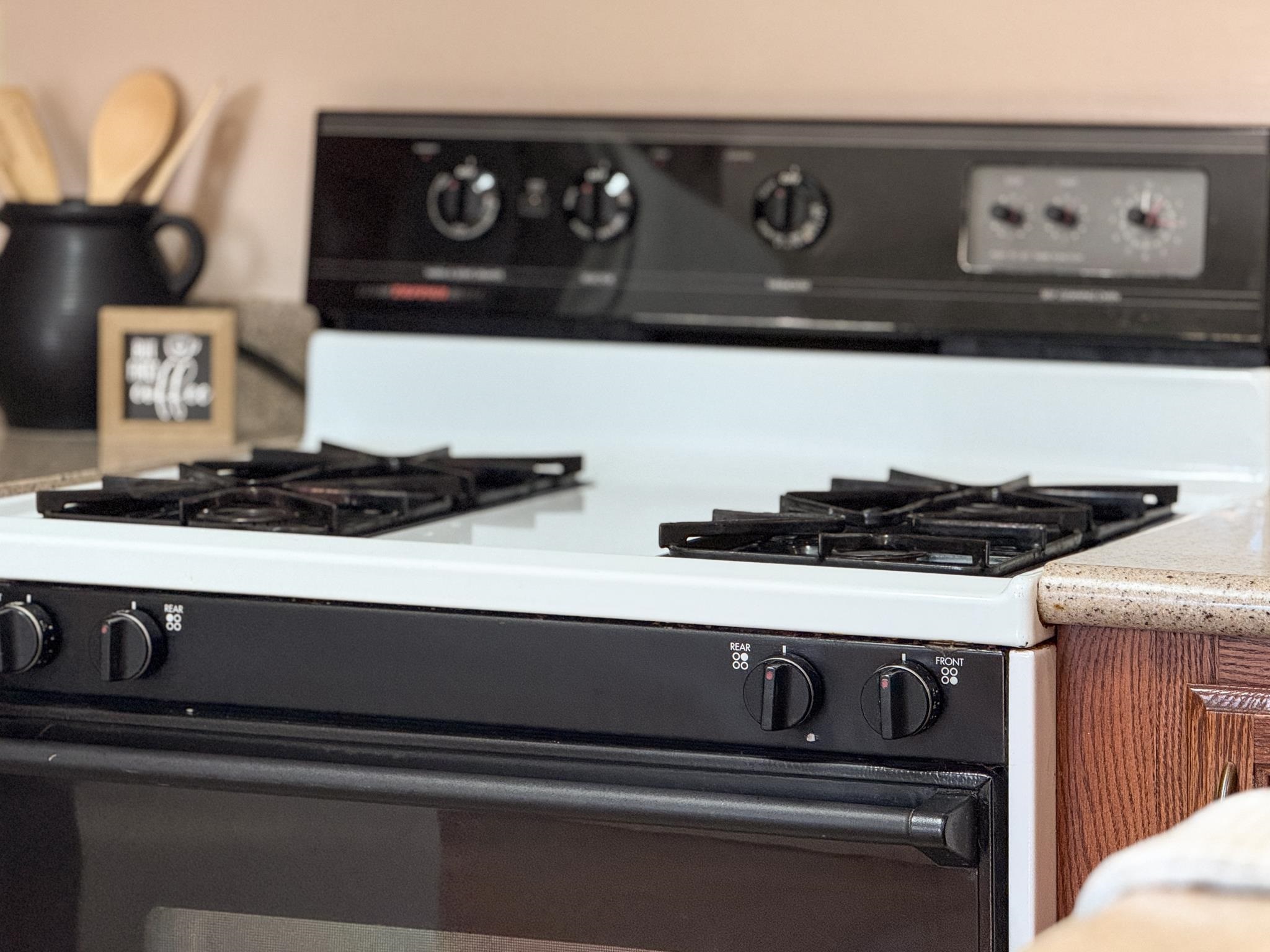 901 POWHATAN ST, STAUNTON, Virginia 24401, 3 Bedrooms Bedrooms, ,1 BathroomBathrooms,Residential,901 POWHATAN ST,670825 MLS # 670825