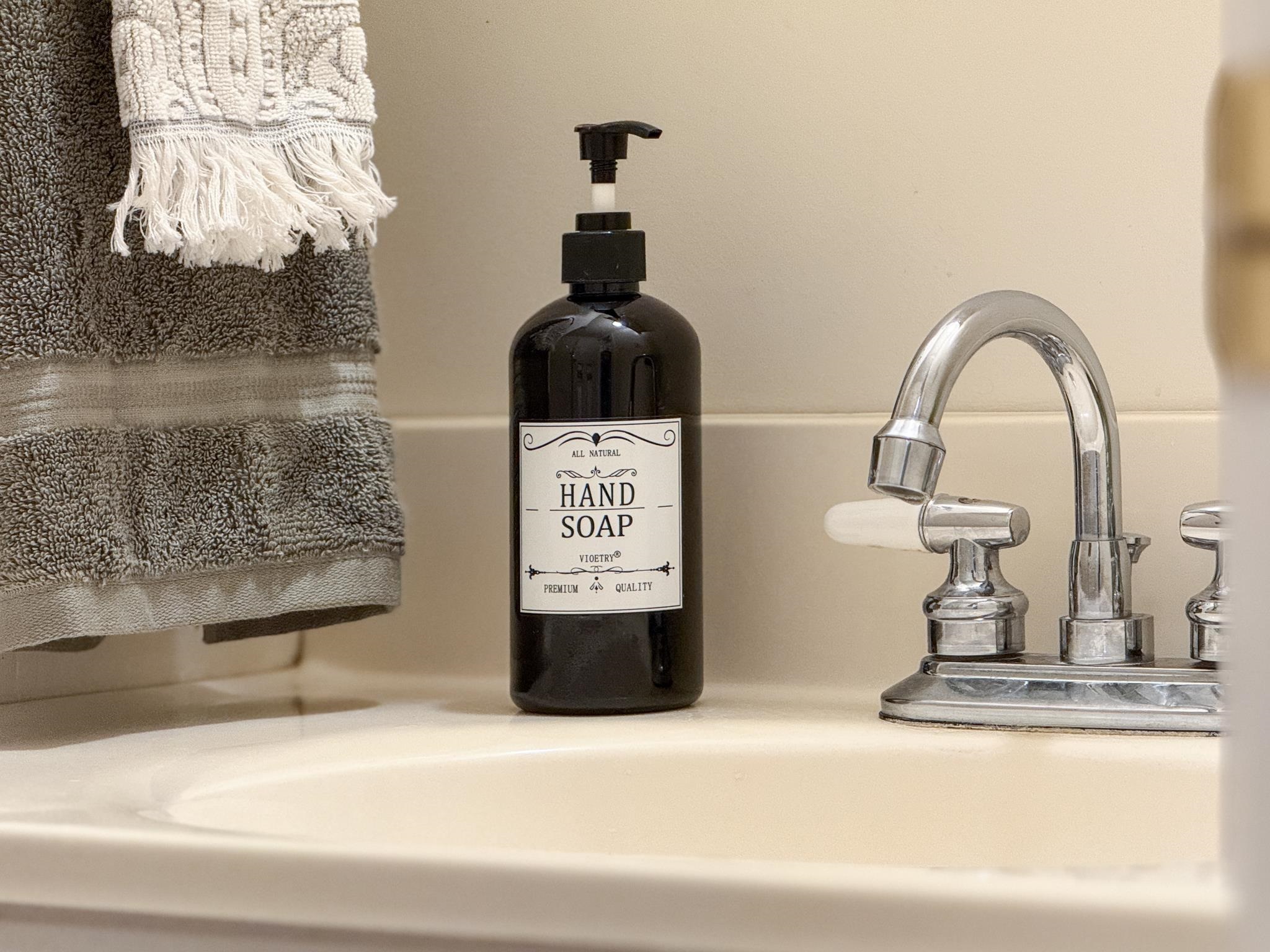 901 POWHATAN ST, STAUNTON, Virginia 24401, 3 Bedrooms Bedrooms, ,1 BathroomBathrooms,Residential,901 POWHATAN ST,670825 MLS # 670825