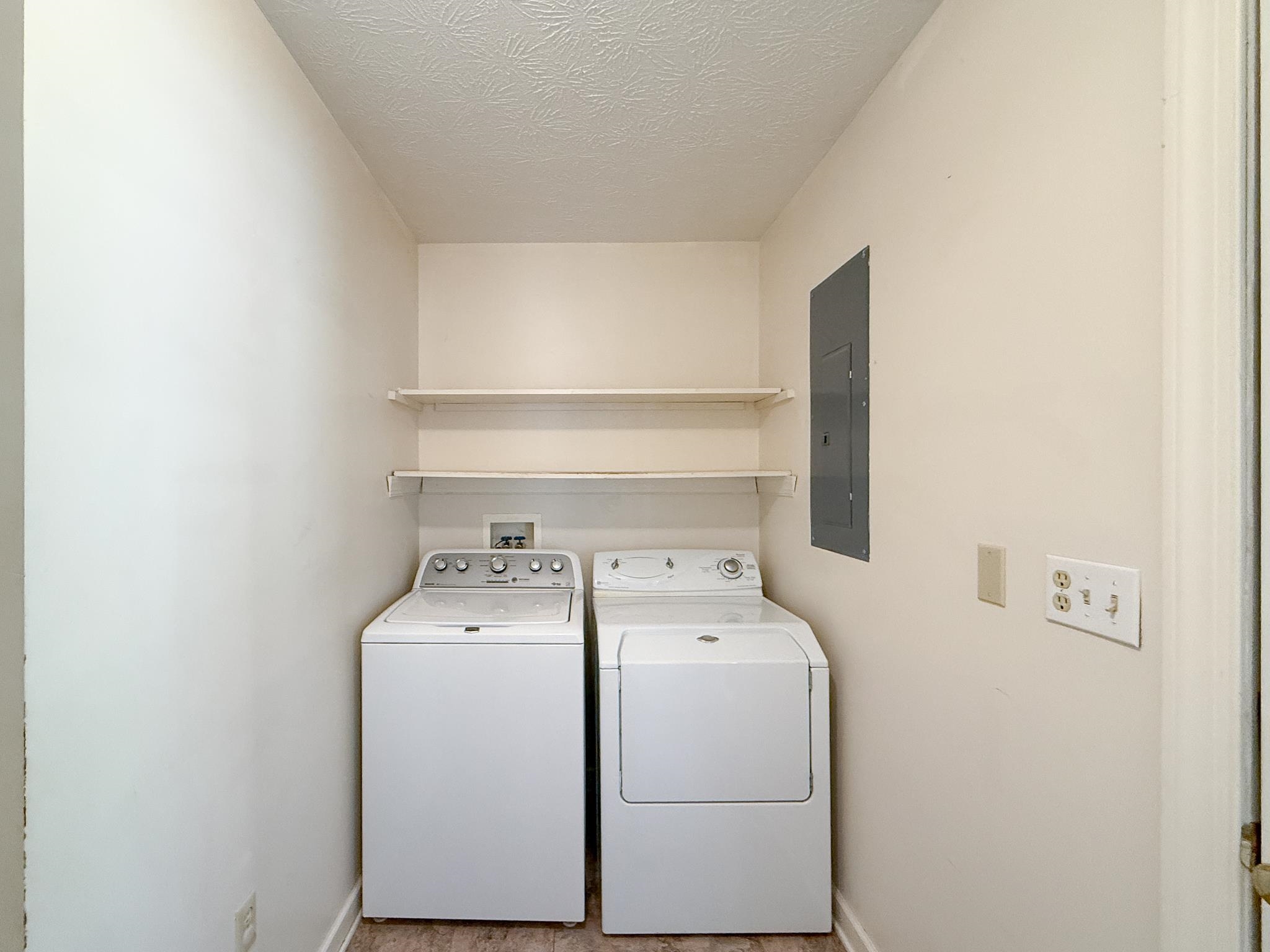 901 POWHATAN ST, STAUNTON, Virginia 24401, 3 Bedrooms Bedrooms, ,1 BathroomBathrooms,Residential,901 POWHATAN ST,670825 MLS # 670825