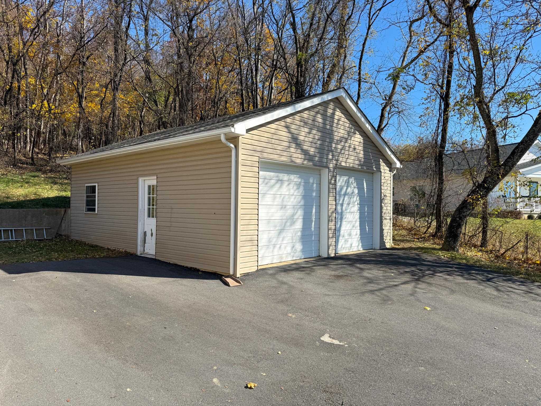 901 POWHATAN ST, STAUNTON, Virginia 24401, 3 Bedrooms Bedrooms, ,1 BathroomBathrooms,Residential,901 POWHATAN ST,670825 MLS # 670825