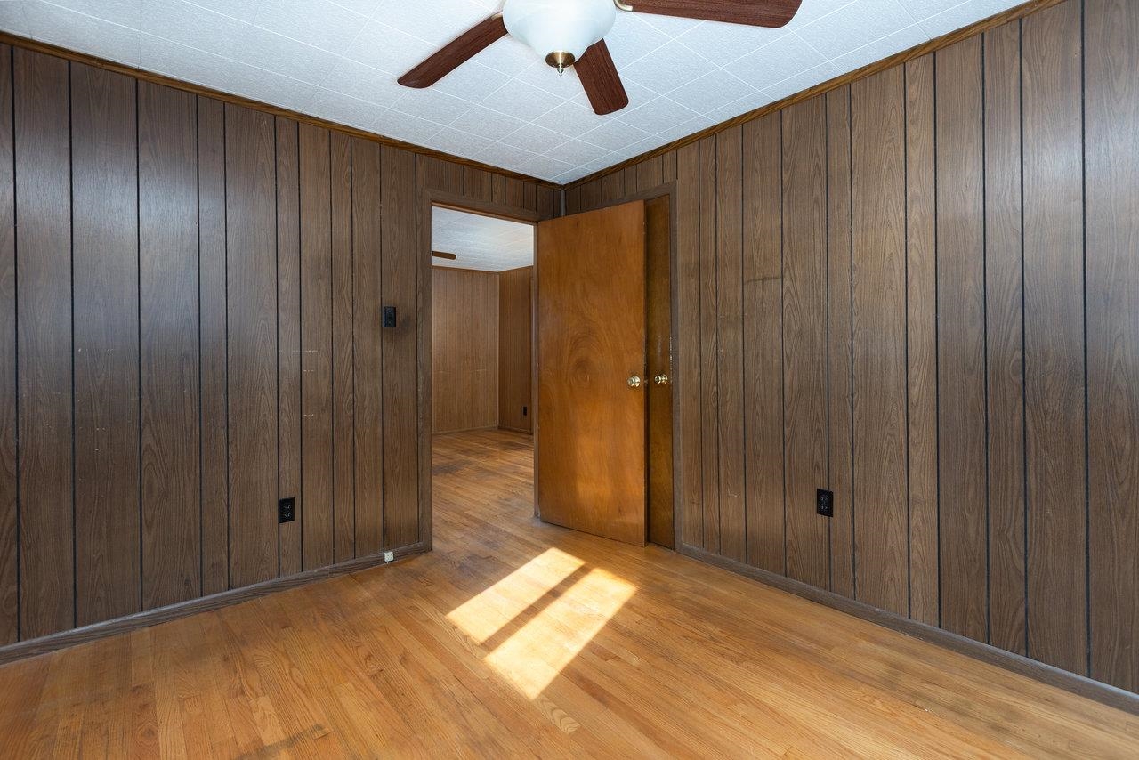 556 E GAY ST, HARRISONBURG, Virginia 22801, 3 Bedrooms Bedrooms, ,1 BathroomBathrooms,Residential,556 E GAY ST,670826 MLS # 670826